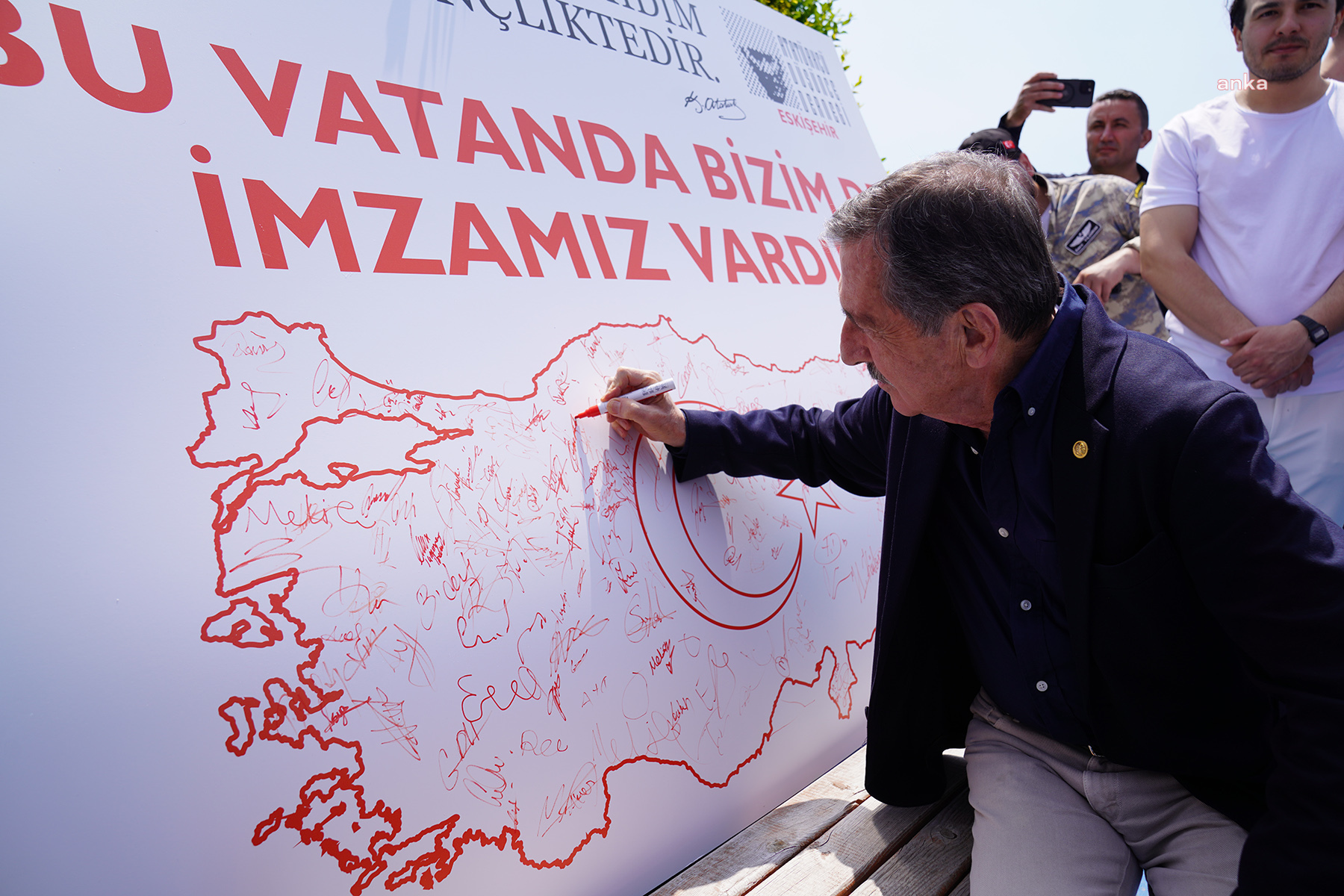 Tepebaşı'nda coşkulu 19 Mayıs kutlaması