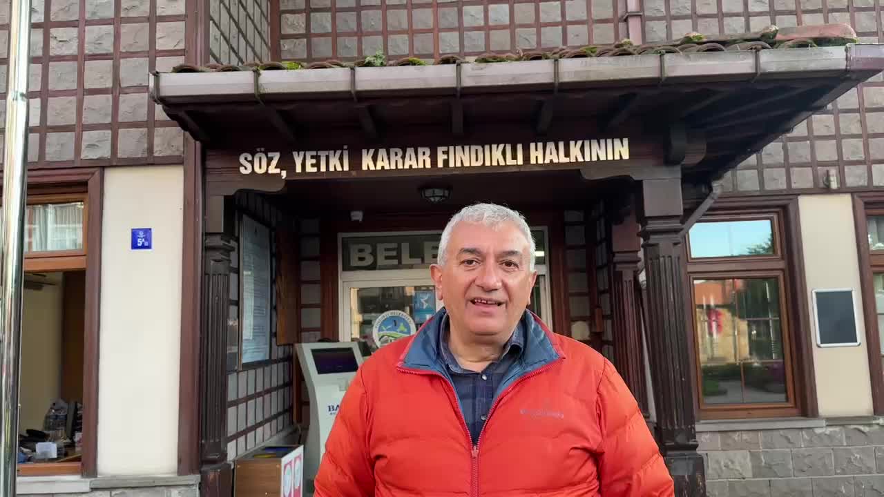AK Partili Rize belediyesi, gitaristi Erdoğan'ı eleştirdiği için Rize’deki Madrigal Grubu'nun konserini iptal etti