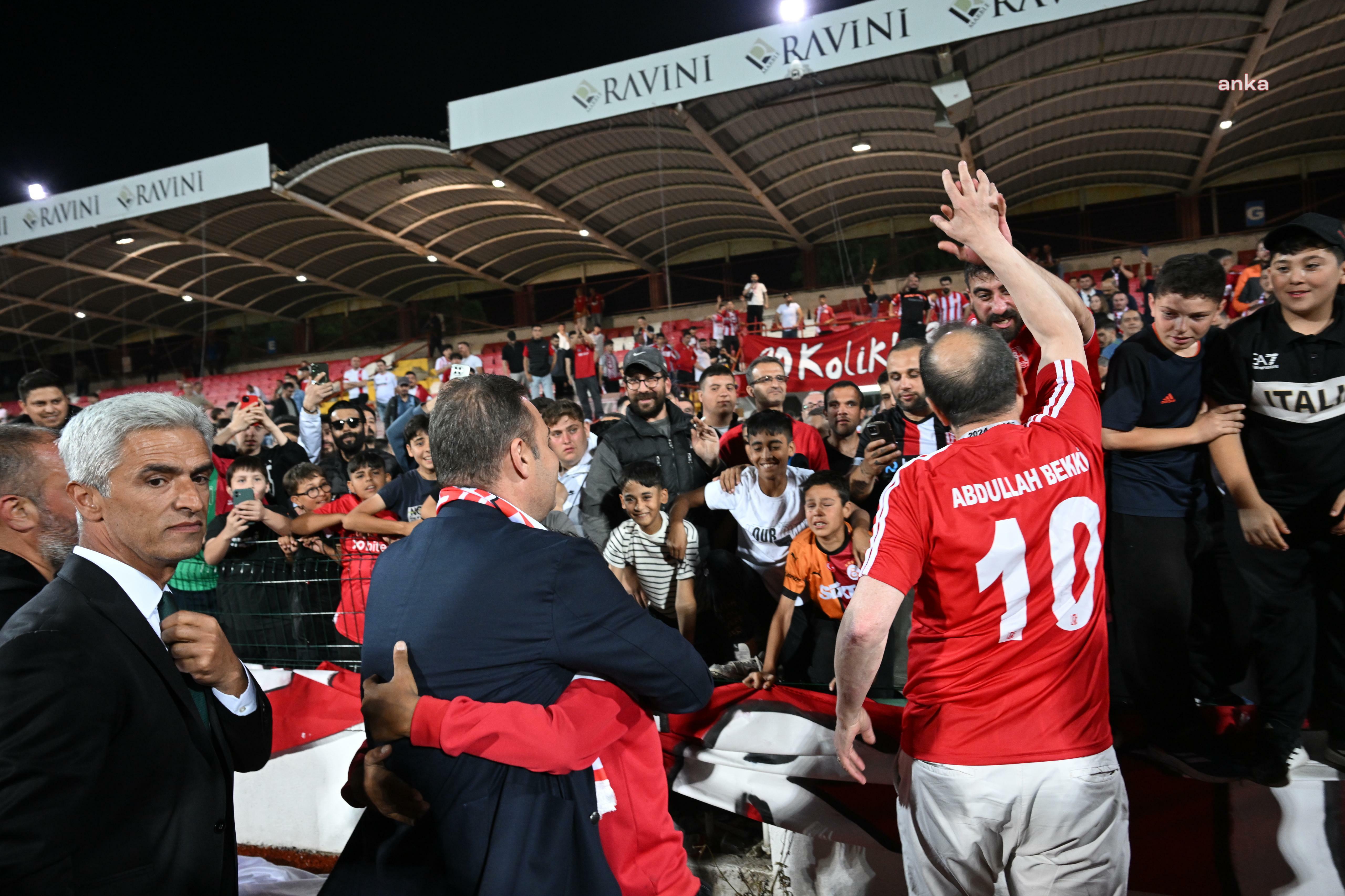Balıkesir Büyükşehir Belediye Başkanı Akın: "Balıkesirspor’umuzun sonuna kadar arkasındayım, yanındayım"