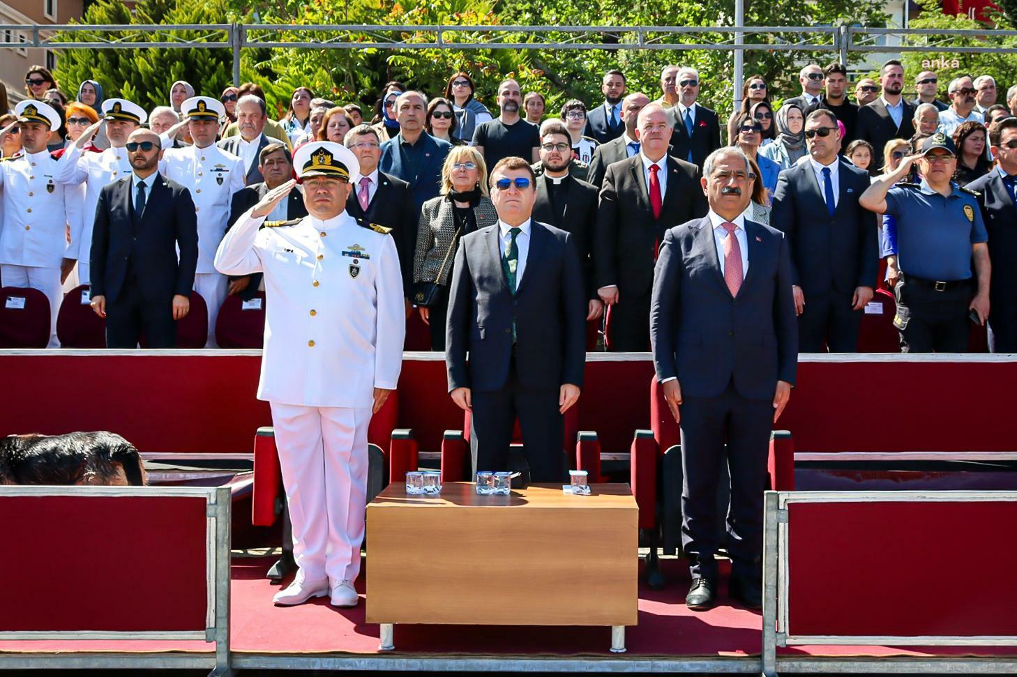 Adalar’da 19 Mayıs coşkusu dört adayı birleştirdi... Başkan Akpolat: “Cumhuriyetimizi Atatürk’ün idealleri doğrultusunda yaşatmaya devam edeceğiz”