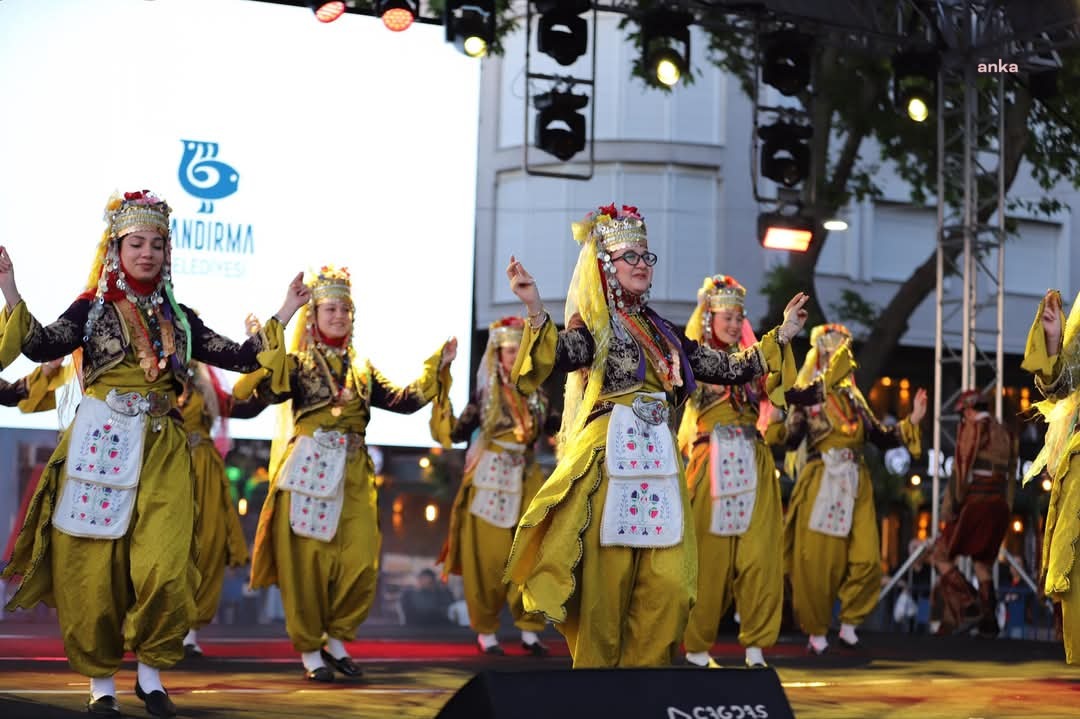 Bandırma Sahil Şenlikleri başladı