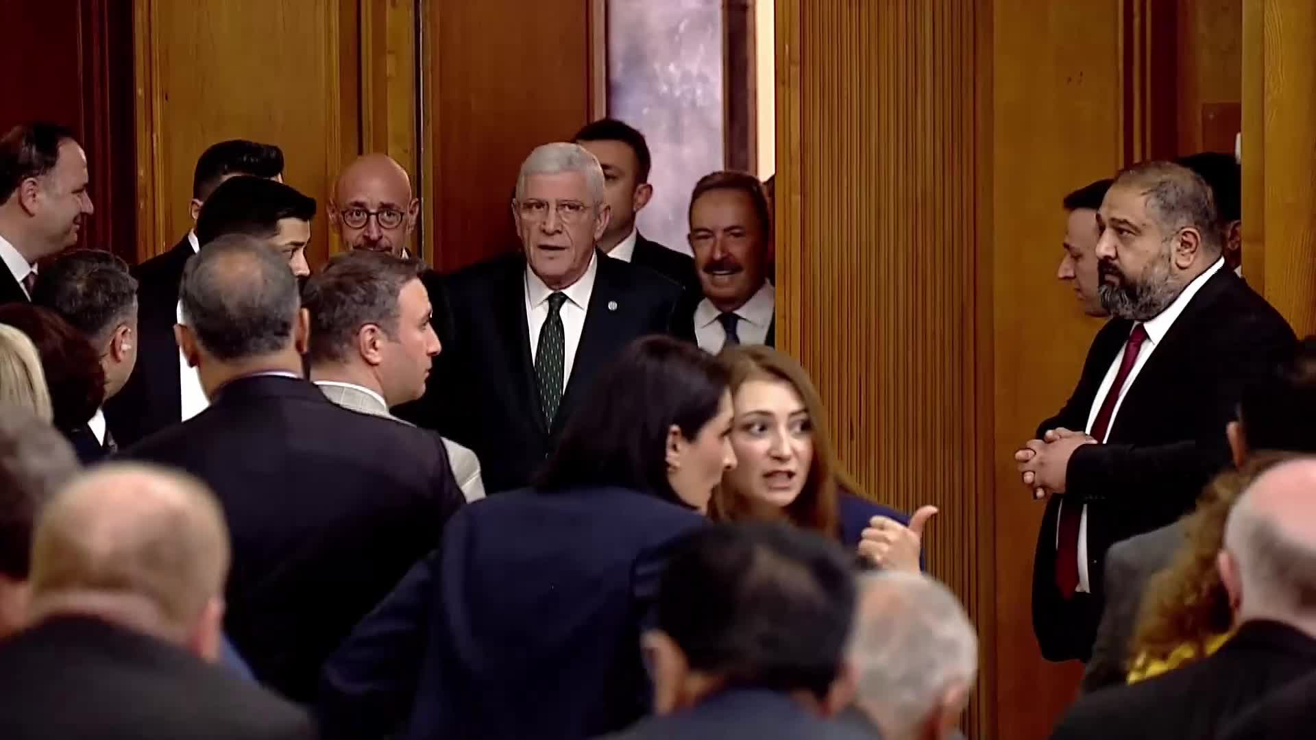 İYİ Parti grup toplantısı... Dervişoğlu:  "Bize sürece nasıl bakıyorsunuz diyorlar? Nasıl bakalım? Kaygıyla bakıyoruz''