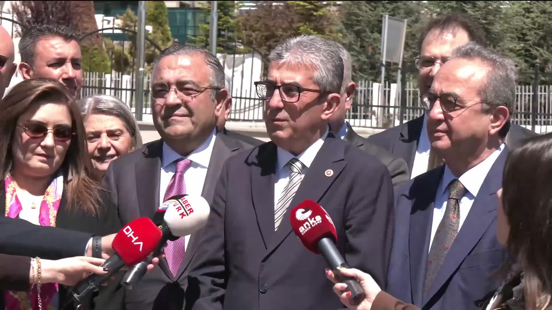 CHP, HSK seçimlerinin iptali istemiyle AYM’ye başvurdu... Gökhan Günaydın: “Artık cübbelerde cep vardır, düğme vardır, rozet vardır”