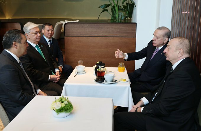 Cumhurbaşkanı Erdoğan, Kazakistan, Kırgızistan ve Azerbaycan Cumhurbaşkanları ile bir araya geldi