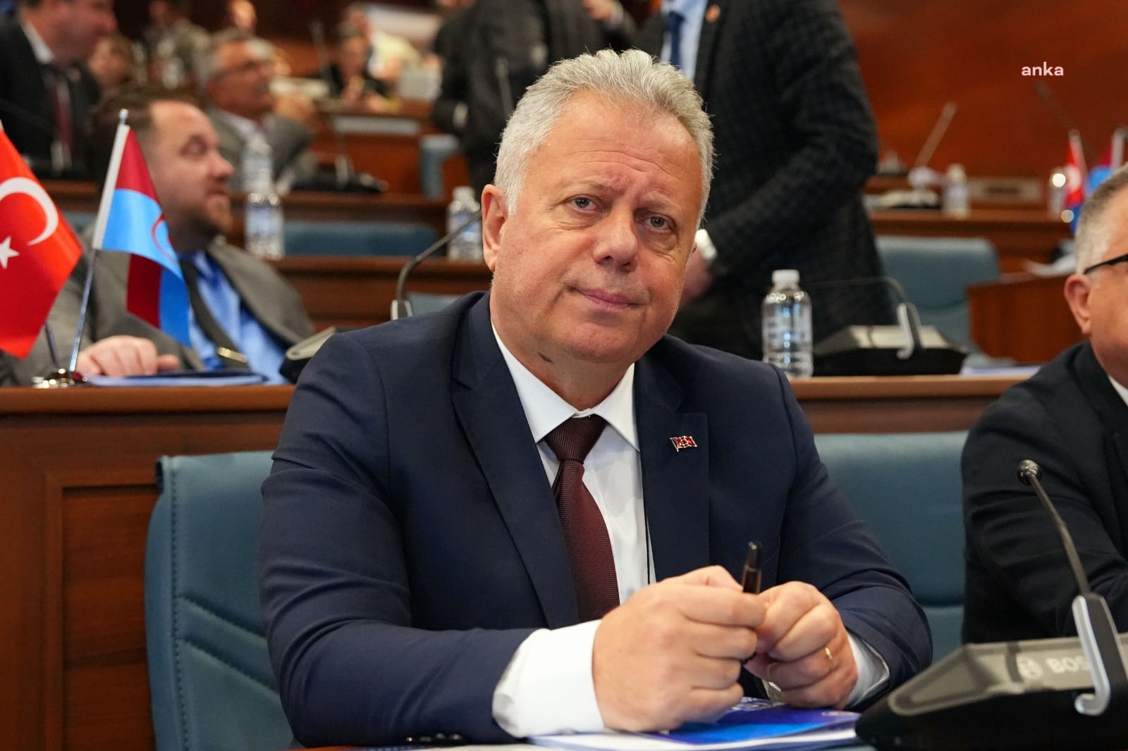 Zorlu'dan su faturalarında yer verilen katı atık toplama bedeli açıklamasına tepki: "Vatandaşımız şunu bilsin ki, yüksek faturaların sorumlusu TİSKİ’dir"