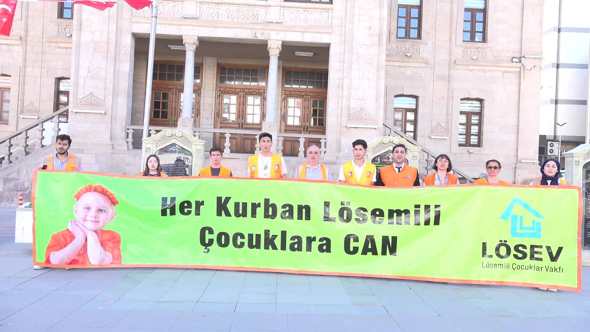 LÖSEV, “Her Kurban Lösemili Çocuklara Can” sloganıyla Kurban Bayramı öncesi Aksaray’da farkındalık çalışması başlattı
