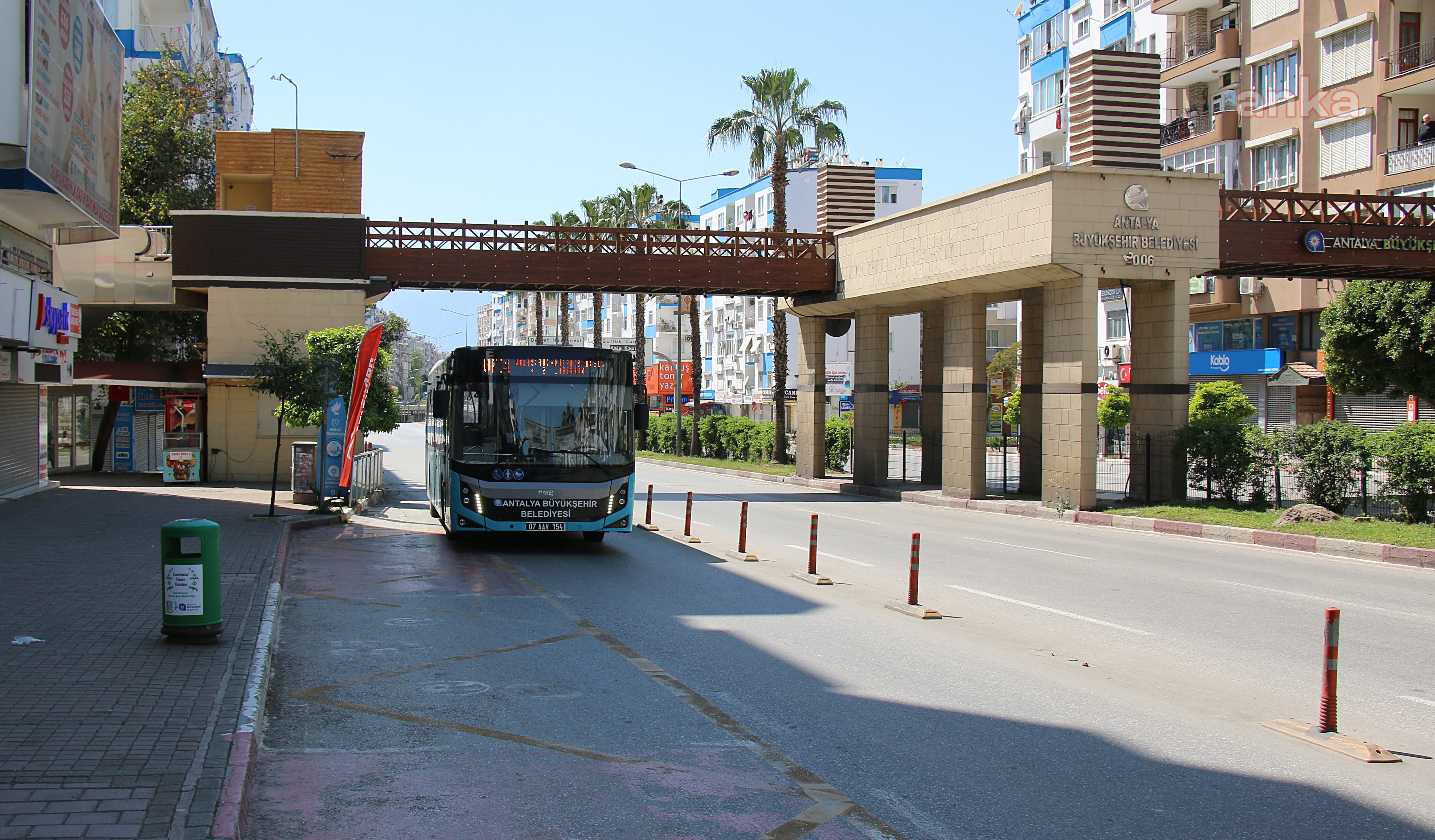 ANTALYA'DA SOKAĞA ÇIKMA KISITLAMASINDA 23 HATTA 43 ARAÇ SEFERDE OLACAK