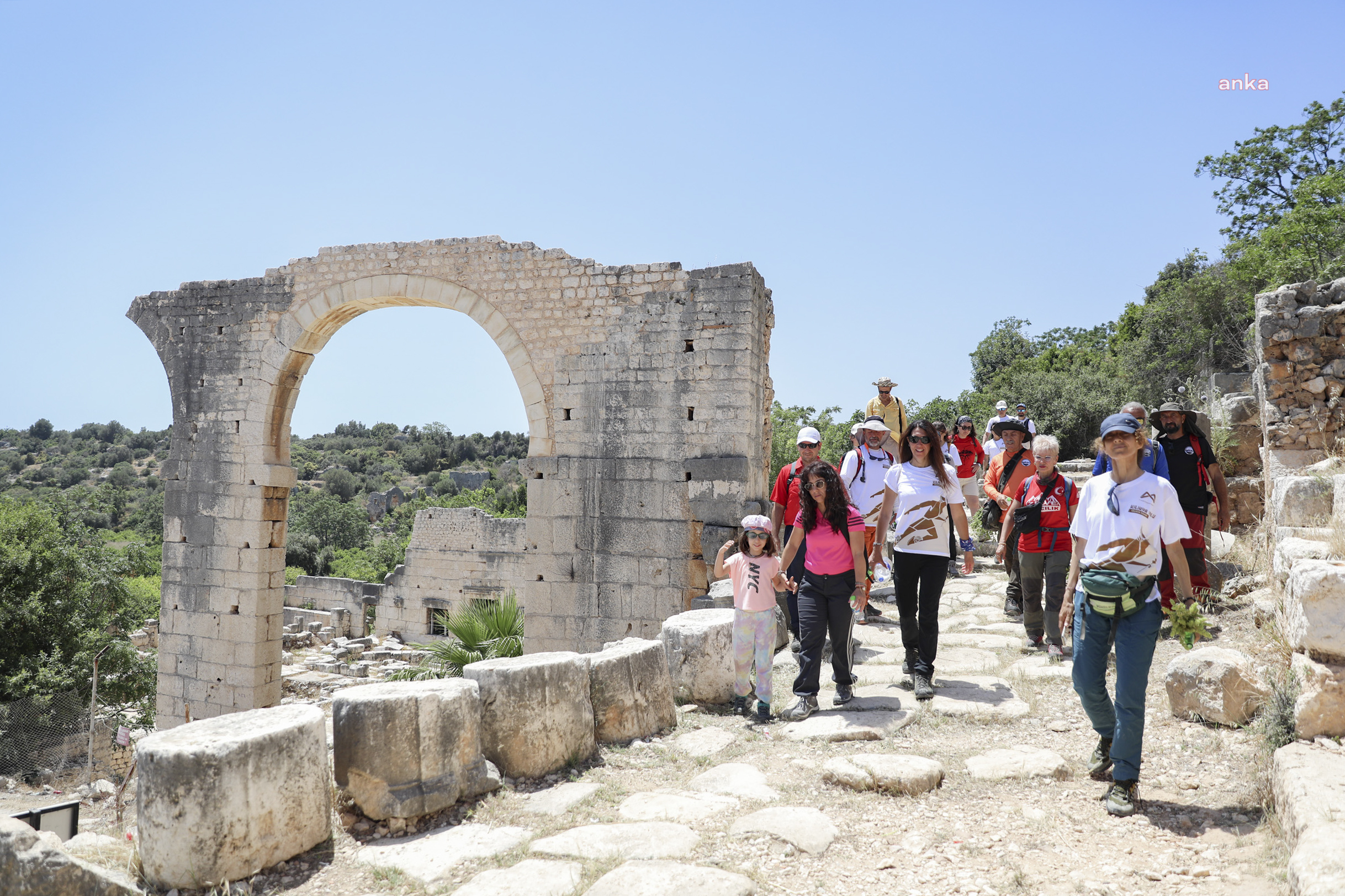 Mersin Büyükşehir Belediyesi, 'Tarihi Kilikya Yolu Projesi'ni tamamladı
