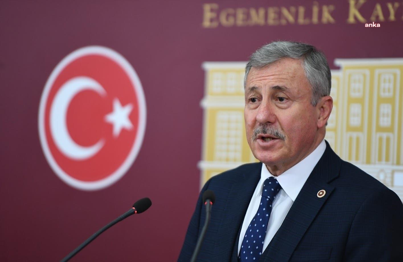 Selçuk Özdağ: “Yoksulluk sınırının altındaki maaşlar akademiyi tehdit ediyor”