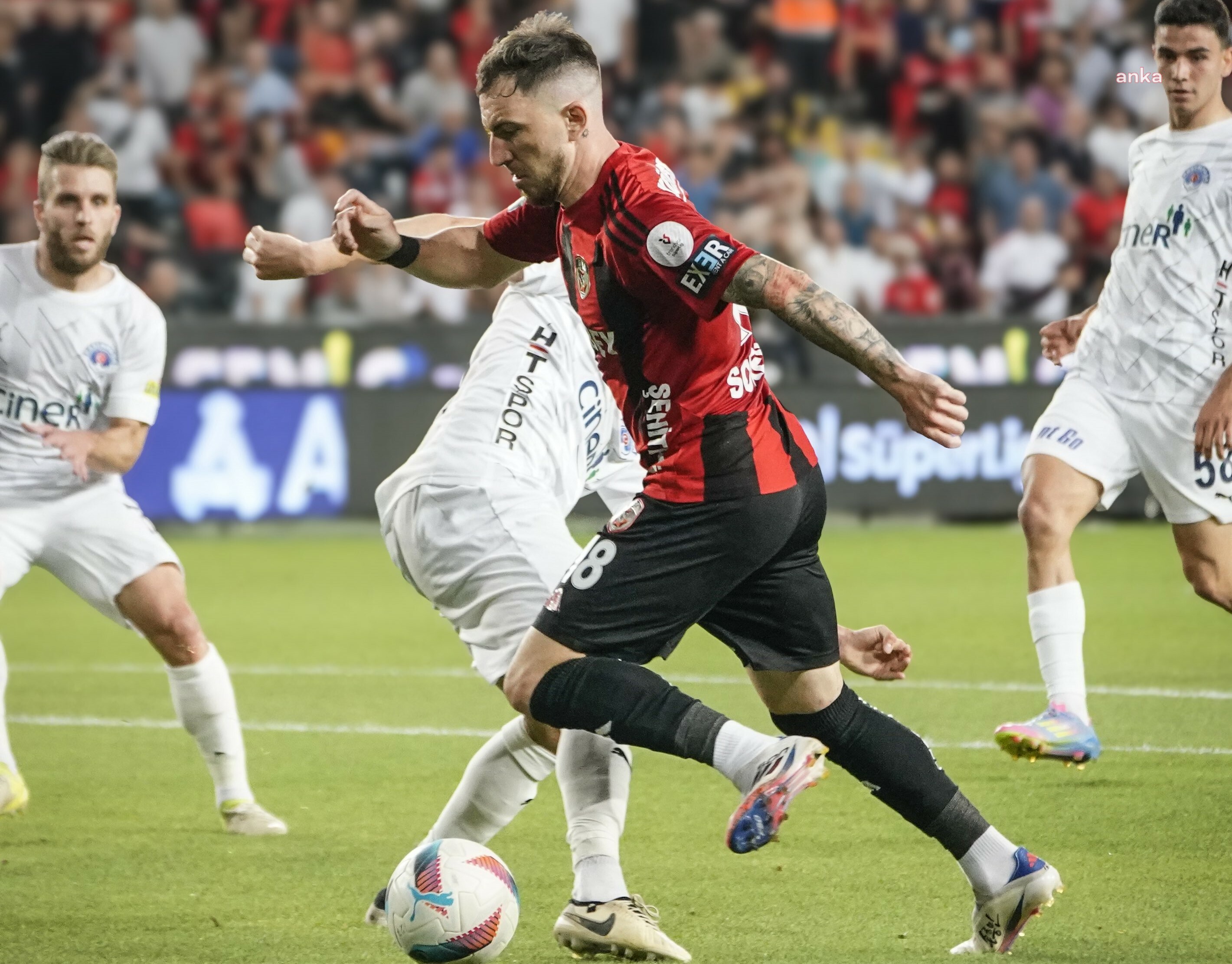 Gaziantep FK ile Kasımpaşa 2-2 berabere kaldı