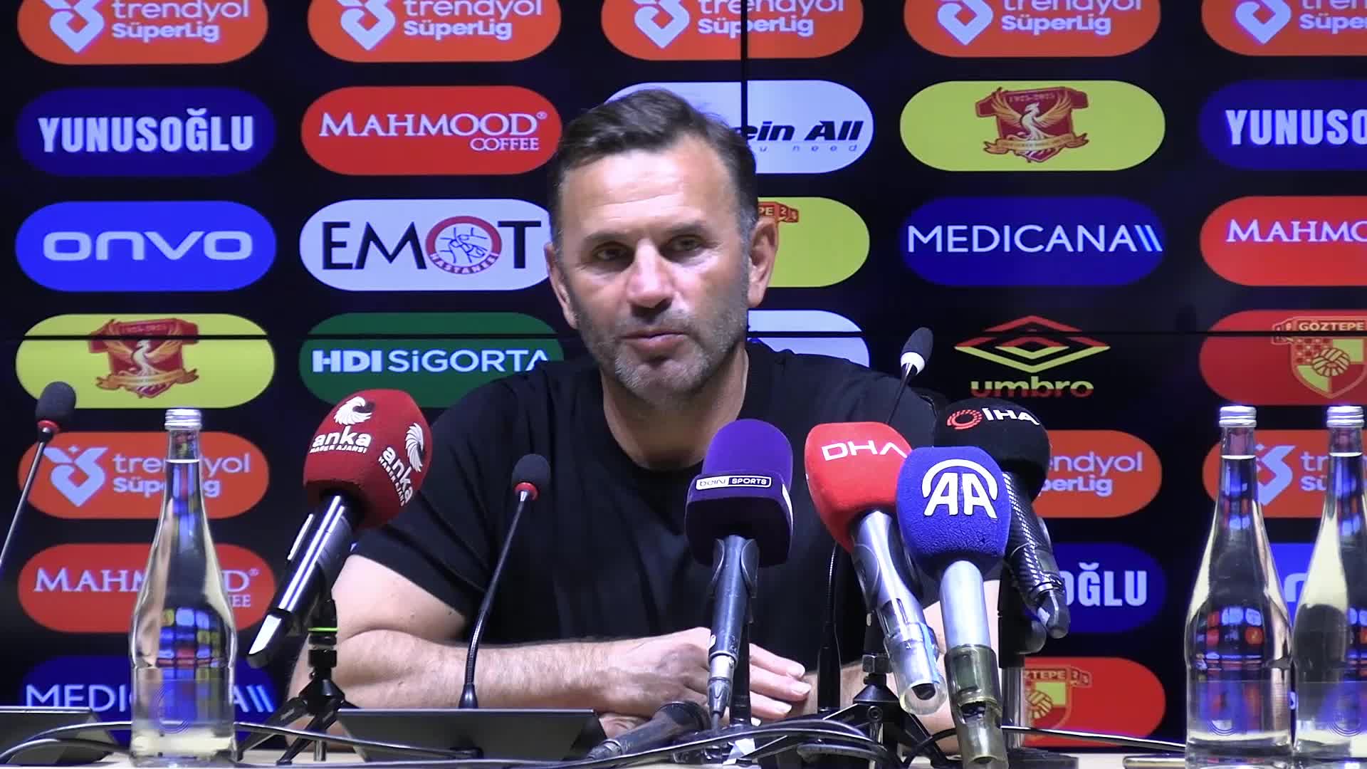 Galatasaray Teknik Direktörü Okan Buruk ve Göztepe Teknik Direktörü Stanimir Stoilov mücadeleyi değerlendirdi