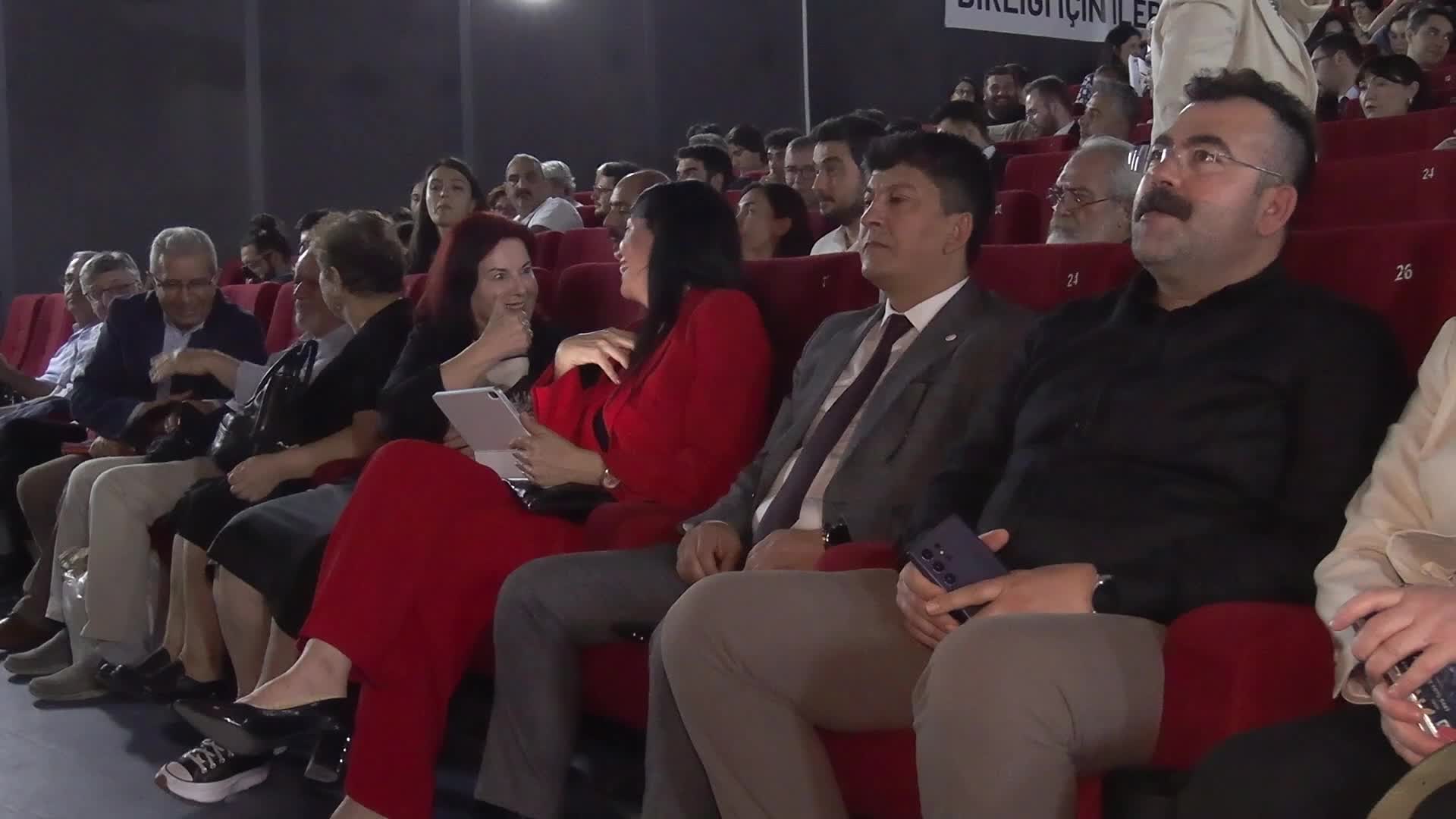THTM'nin ''Cumhuriyetçiler Kurultayı'' başladı...''Kuvvetli karşı cepheyi oluşturmamız lazım''