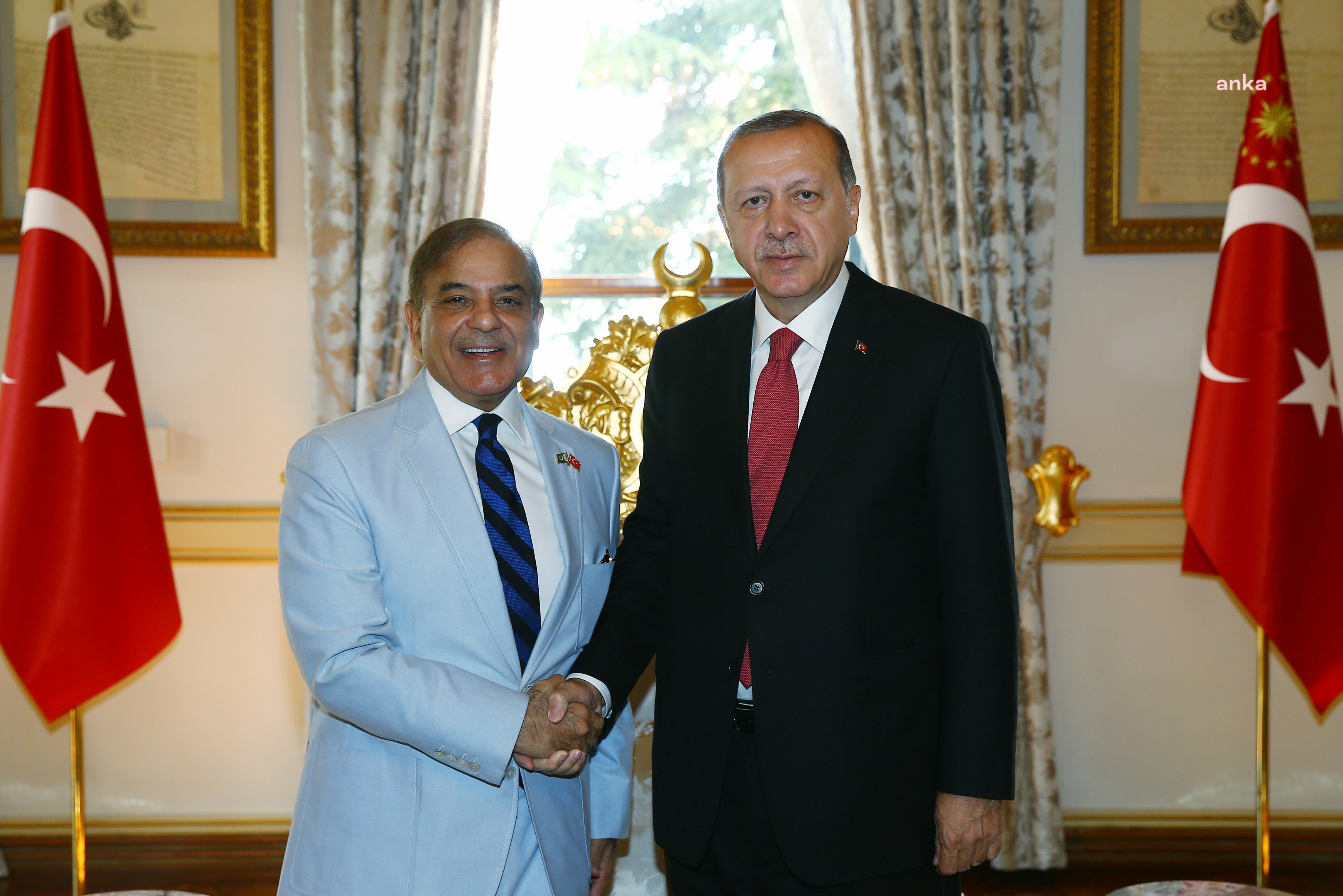 Fahrettin Altun: "Cumhurbaşkanı Erdoğan, bugün Dolmabahçe'de Pakistan Başbakanı Şerif'i kabul edecek"