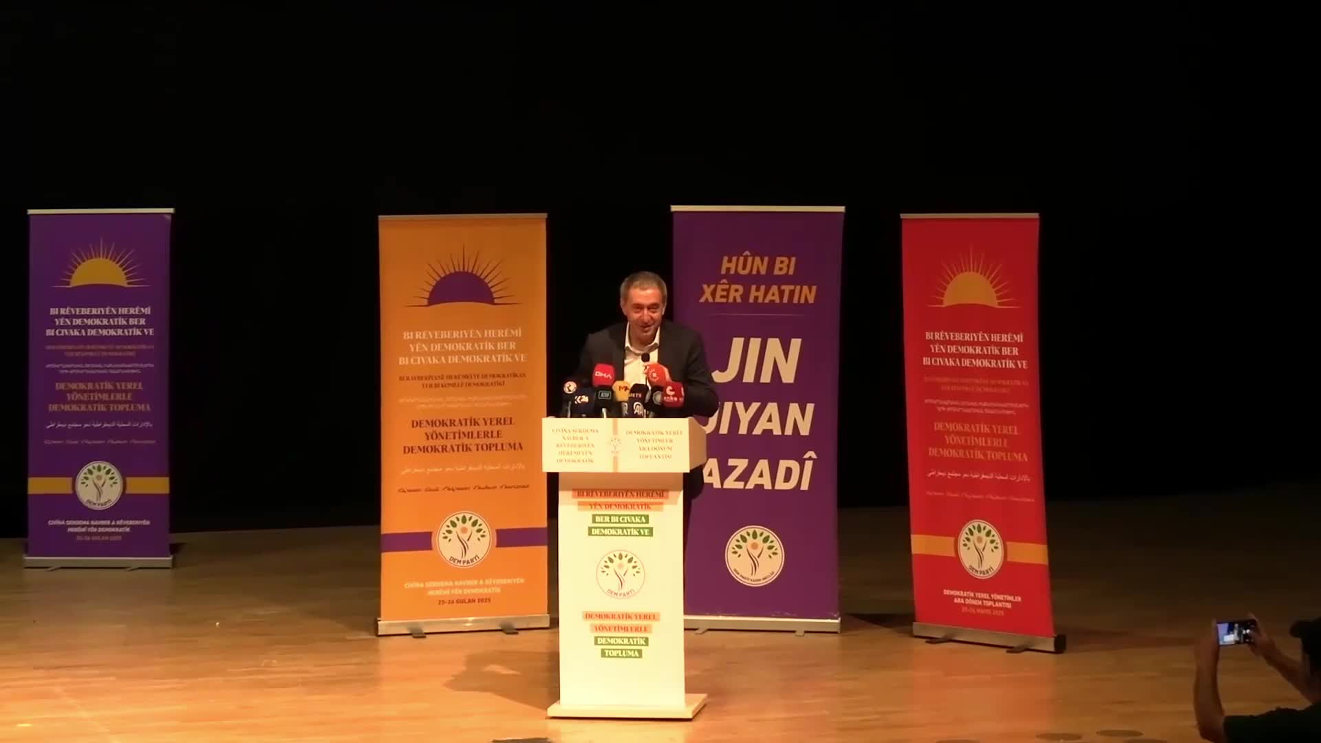 Bakırhan’dan Cumhurbaşkanı Başdanışmanı Uçum’a ‘siyasi tutsak’ yanıtı: “Karakteri küçük kimi insanlar rahatsız edici dil kullanıyor”