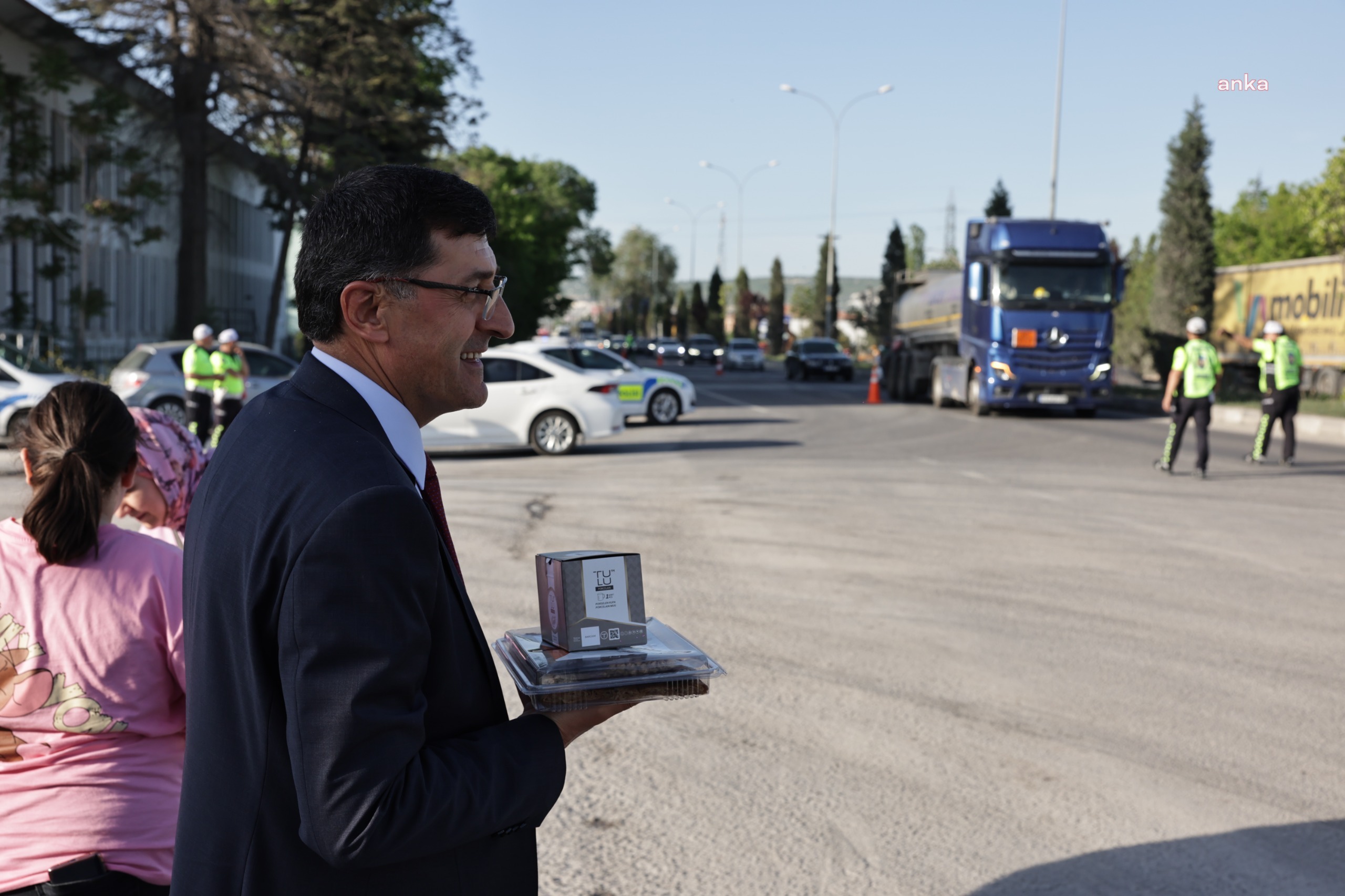 Kütahya Belediye Başkanı Kahveci, “Yöresel Lezzetler” ikram programına katıldı