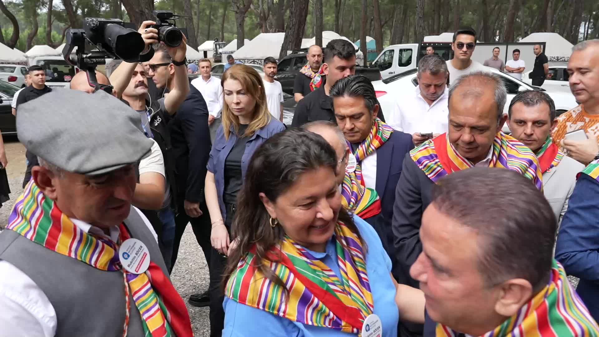 Antalya Büyükşehir Belediye Başkanı Böcek'ten 4. Uluslararası Antalya Yörük Türkmen Festivali'ne davet