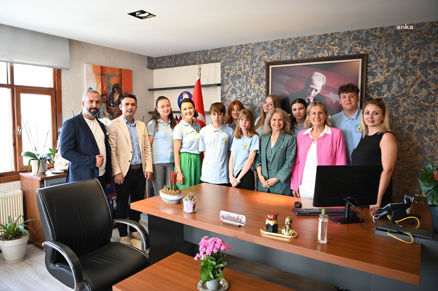 Polonyalı öğrencilerden Kuşadası Belediyesi’ne ziyaret