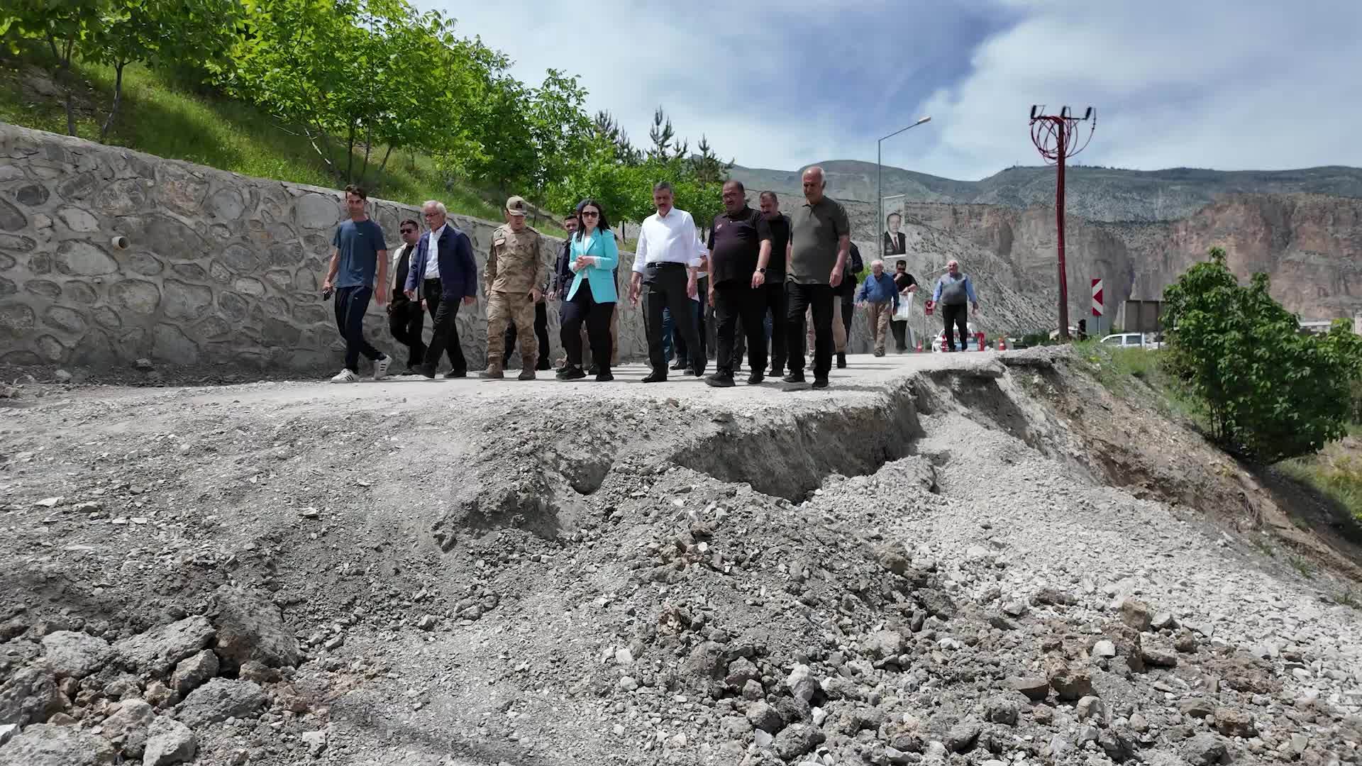 Tortum Şelalesi heyelan bölgesinde 38 hane tedbir amaçlı tahliye edildi