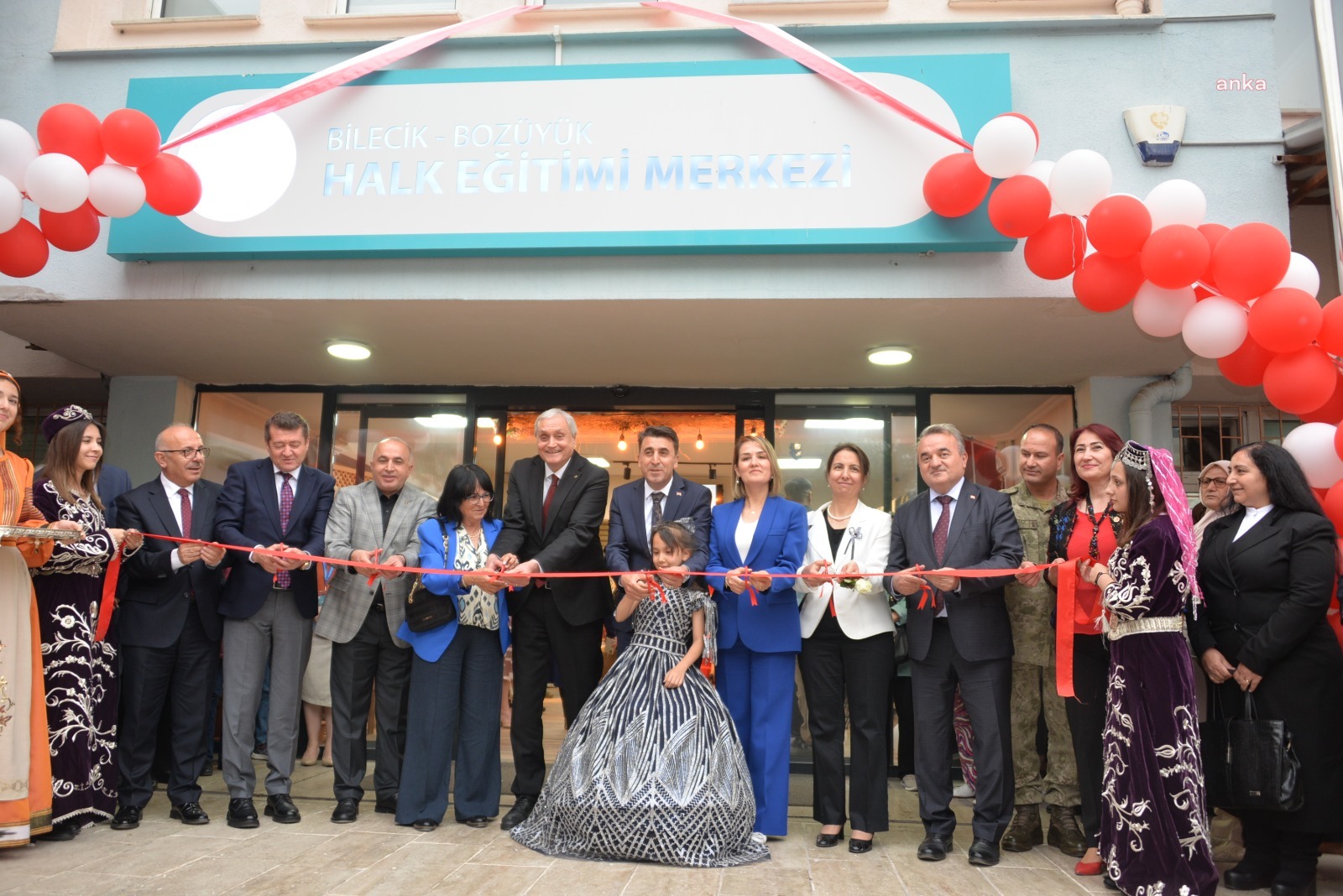 Bozüyük Halk Eğitimi Merkezi sene sonu sergisi açıldı