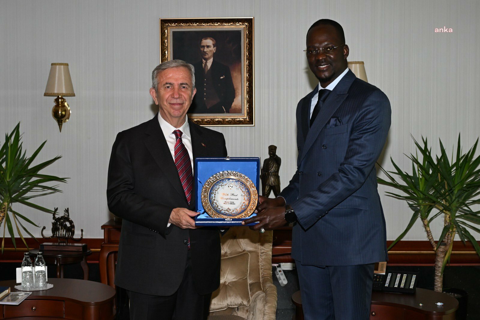 Mansur Yavaş, Panama Büyükelçisi, Ekvator Büyükelçisi ve Senegal Büyükelçisi ile bir araya geldi