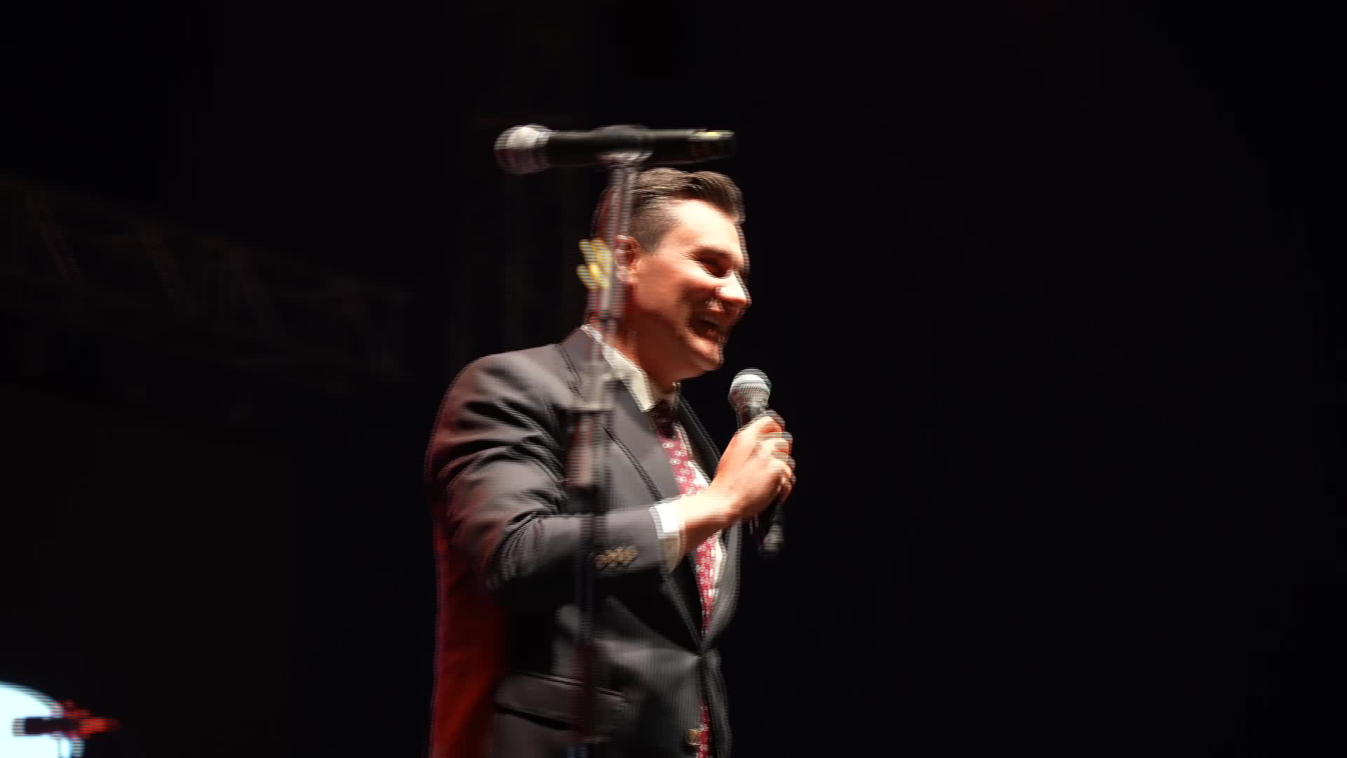 Manisa Büyükşehir Belediye Başkanı Zeyrek, Çağlak Festivali coşkusuna ortak oldu