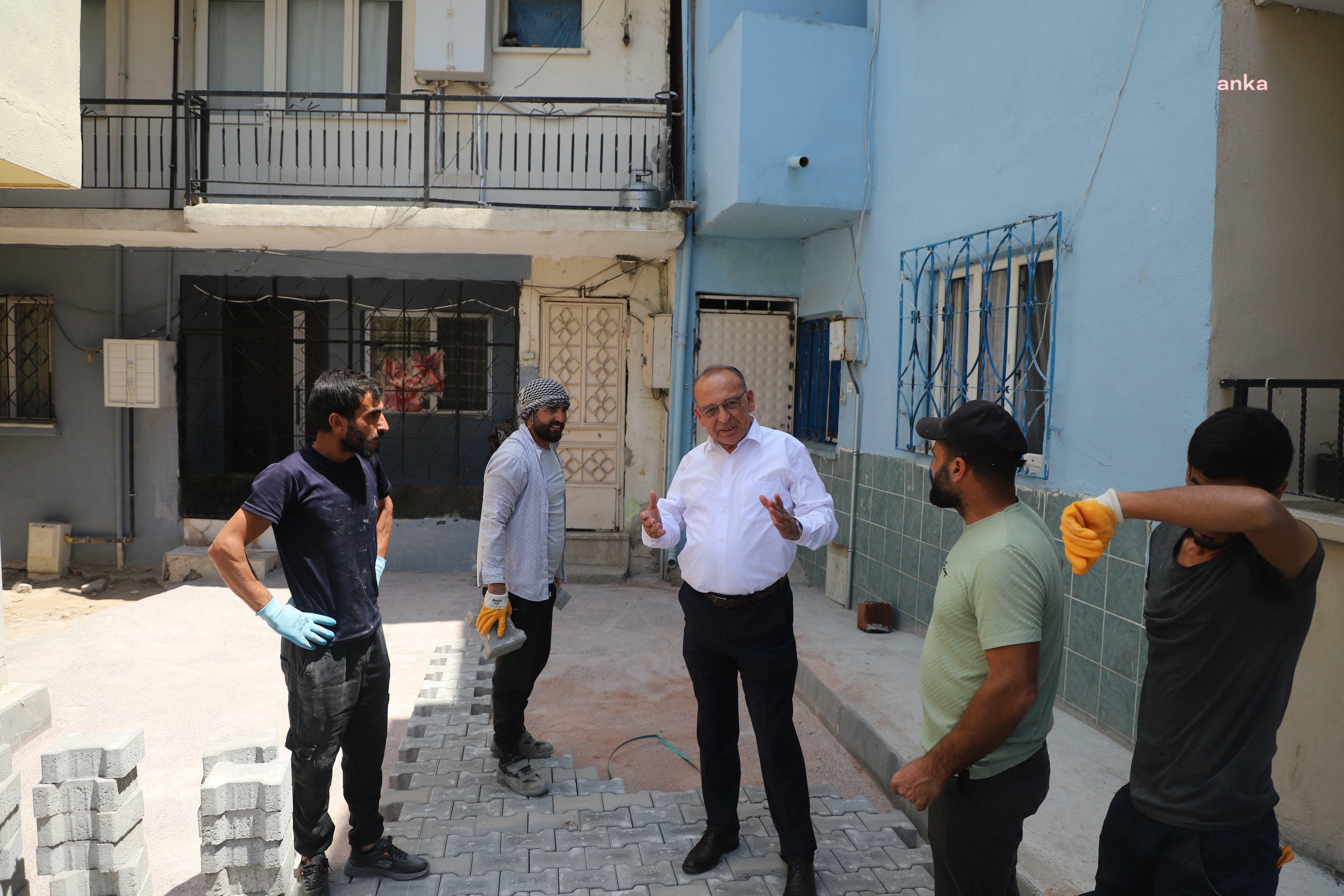Turgutlu Belediye Başkanı Akın'dan yol yenileme çalışmalarının devam ettiği noktalarda inceleme