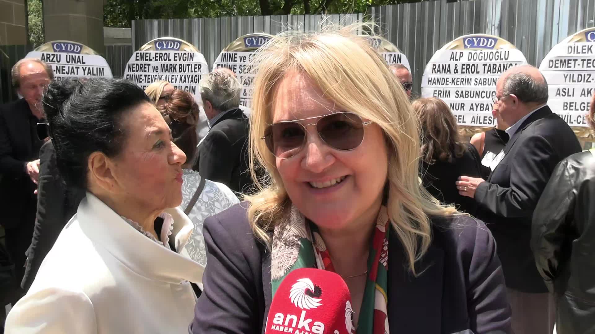 Boğaziçi Üniversitesi'nin efsane hocası Emeritus Prof. Dr. Oya Başak son yolculuğuna uğurlandı