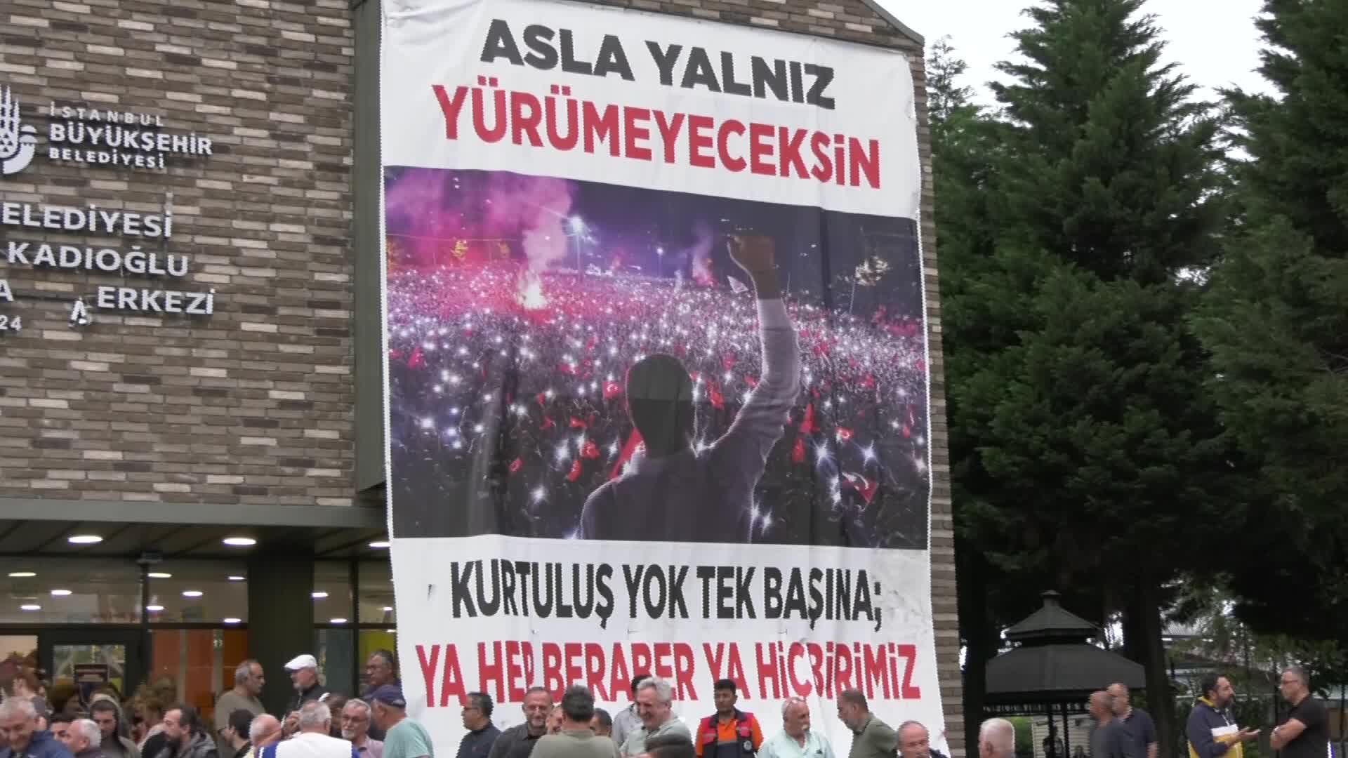 İBB'ye yönelik gerçekleşen 4'üncü operasyonda 25 kişi hakkında tutuklama kararı verilmesine Rize'de tepki