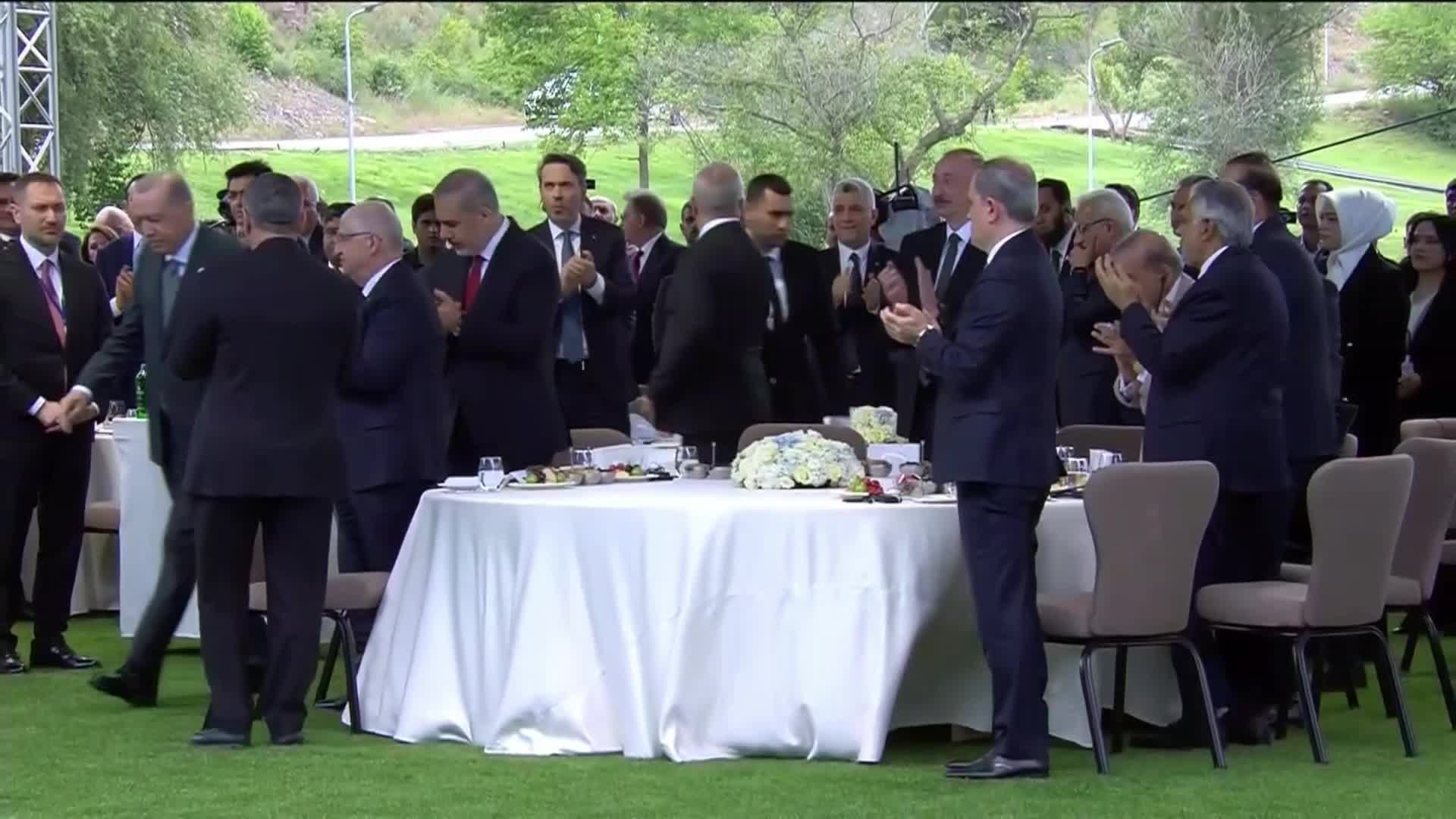 Cumhurbaşkanı Erdoğan: Göz bebeğimiz Azerbaycan ile aramızdaki muhabbeti güçlendirerek devam ettireceğiz