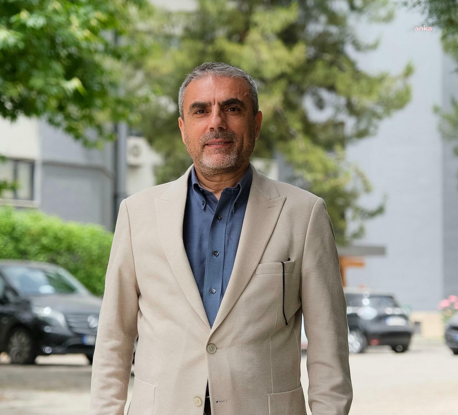 Elektrik Dağıtım Hizmetleri Derneği Genel Sekreteri Erdoğan: "Küresel enerji dönüşüm hedefi için 2040'a kadar Ay'a yüz kere gidip gelecek kadar yeni hat yapılması gerekiyor"