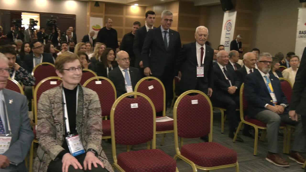 Prof. Dr. Mehmet Haberal: "Yanık her yerde, her an oluşabilir. Tüm toplumu ilgilendiren bir sorundur