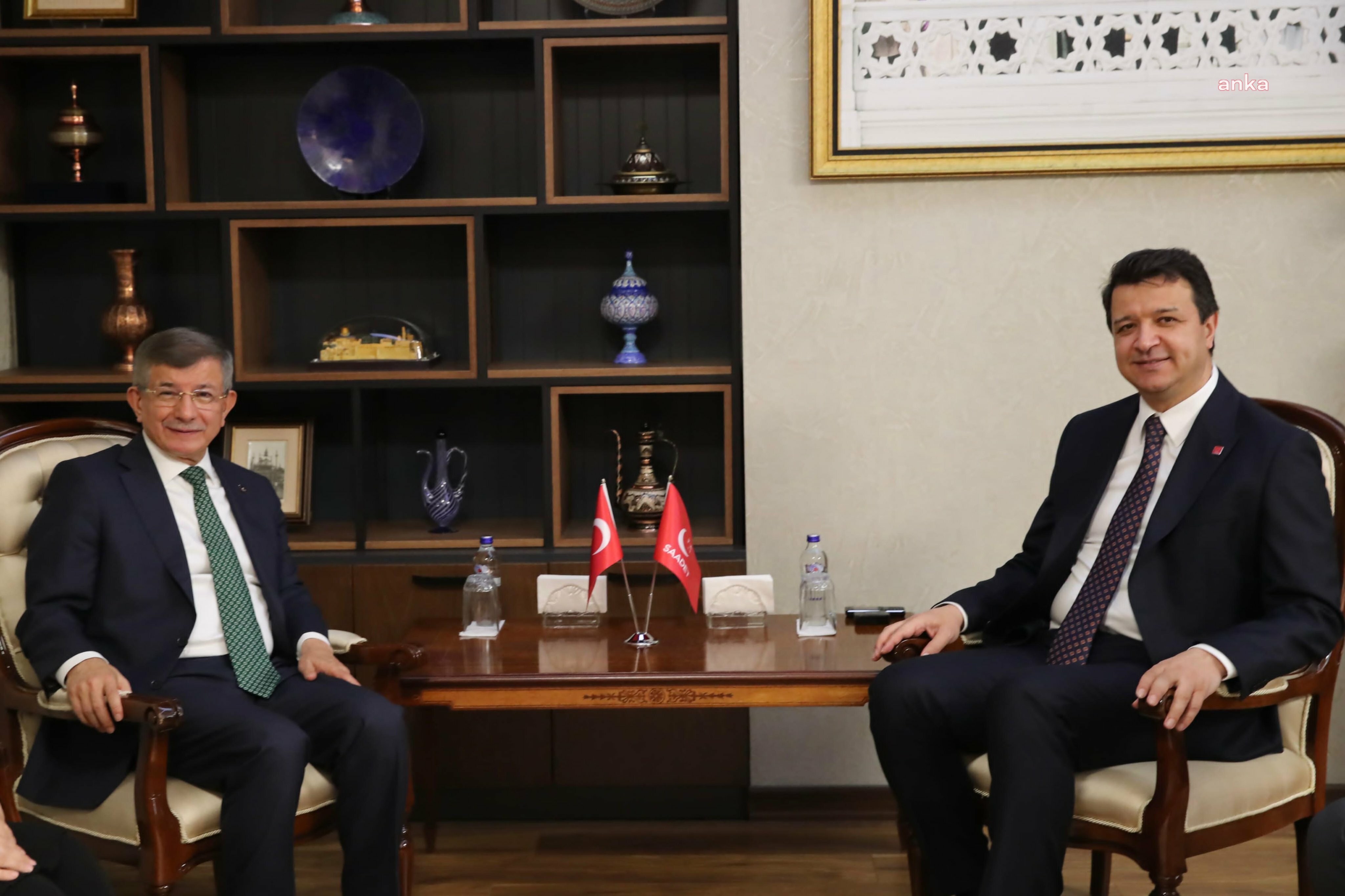 Ahmet Davutoğlu'ndan, Mahmut Arıkan'a ziyaret