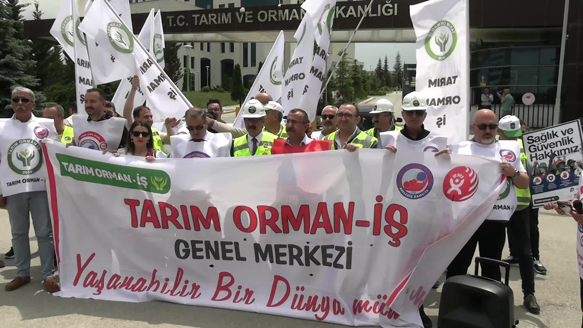 Birleşik Kamu-İş: “Türkiye, bir zamanlar kendi kendine yetebilen sayılı tarım ülkelerinden biriyken; bugün yanlış politikalar sonucunda dışa bağımlı bir üretim modeline mahkûm edilmiştir”
