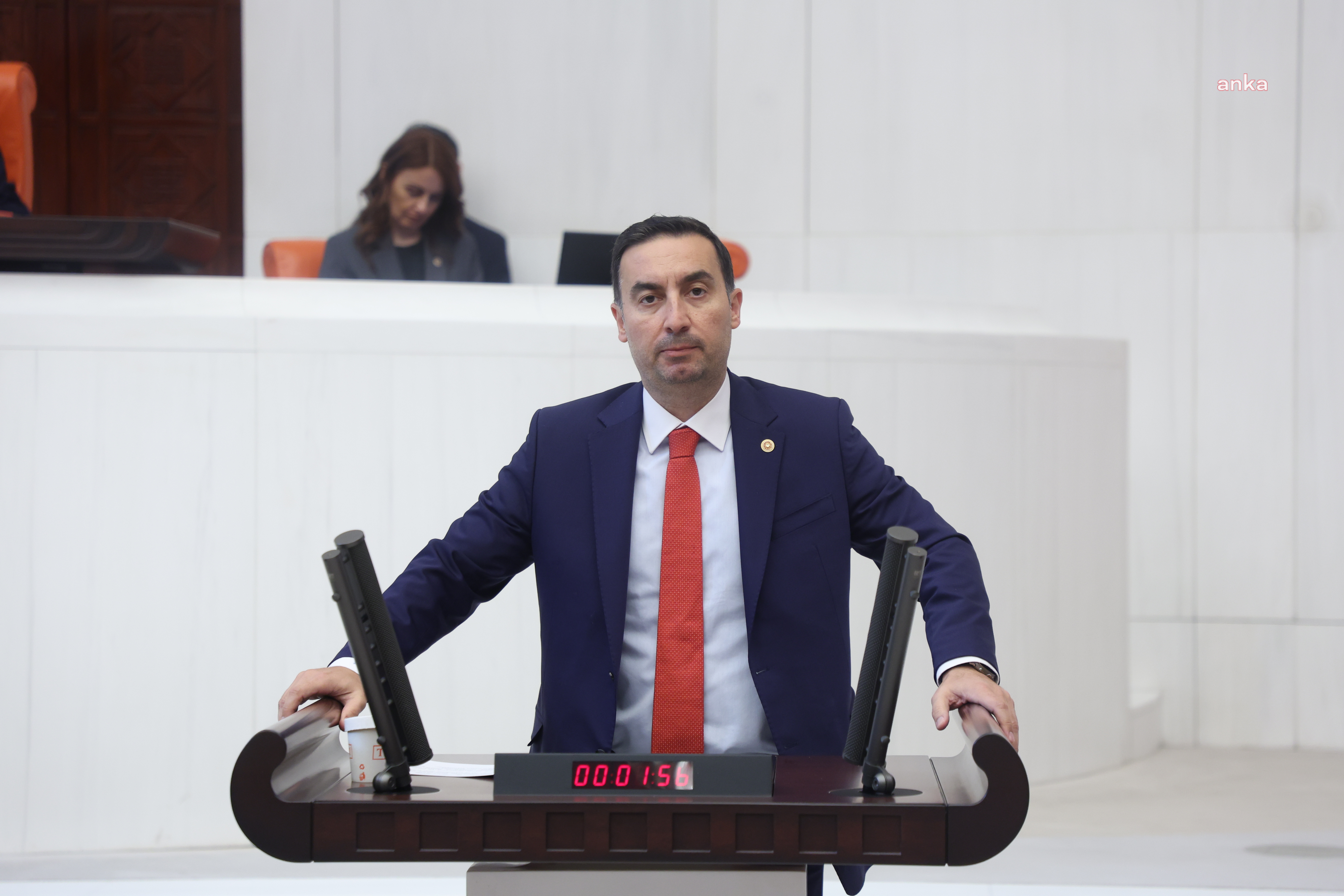 İYİ Partili Akburak, milletvekillerinden sosyal medya düzenlemesine destek istedi: “Çocuklarımız TikTok videolarında büyüyor"