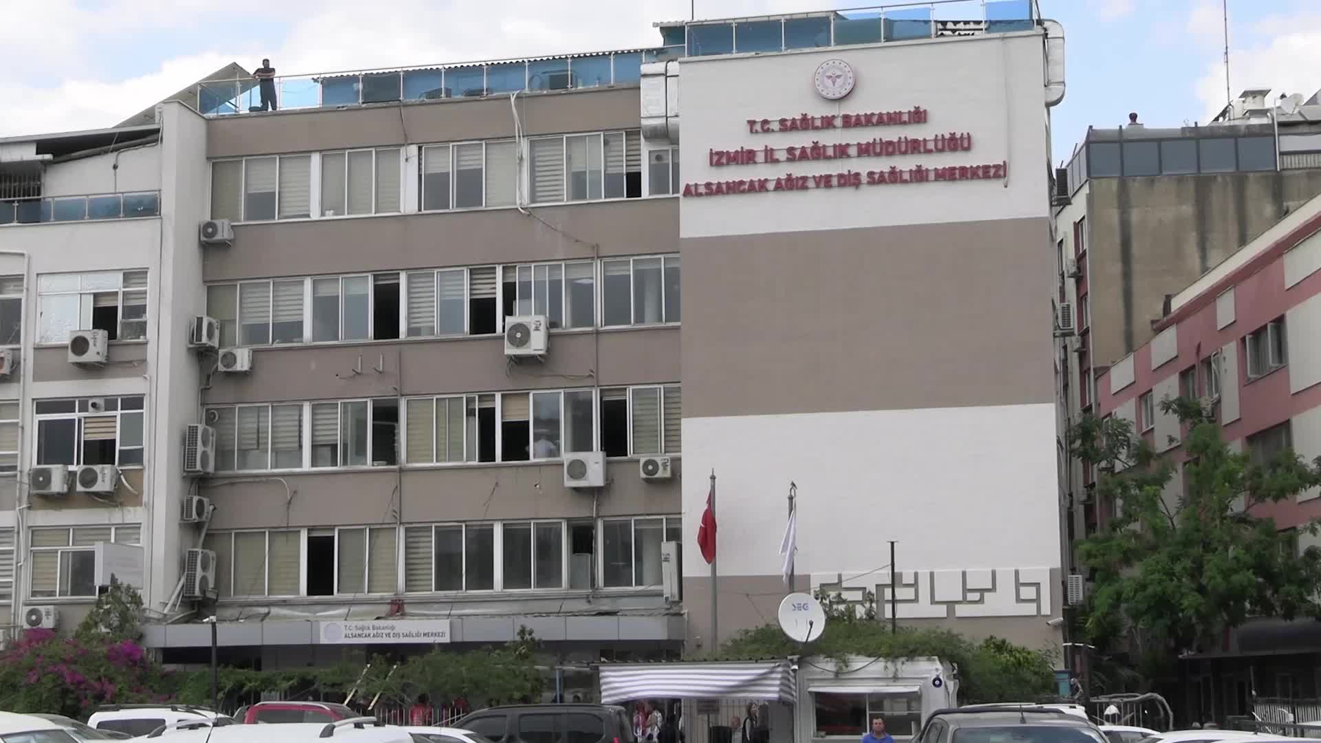 Genel Sağlık-İş’ten ADSM önünde eylem: “Bugün ADSM’lerde büyüyen çürük, yarın tüm sistemi kangrene çevirmeye yetecektir”
