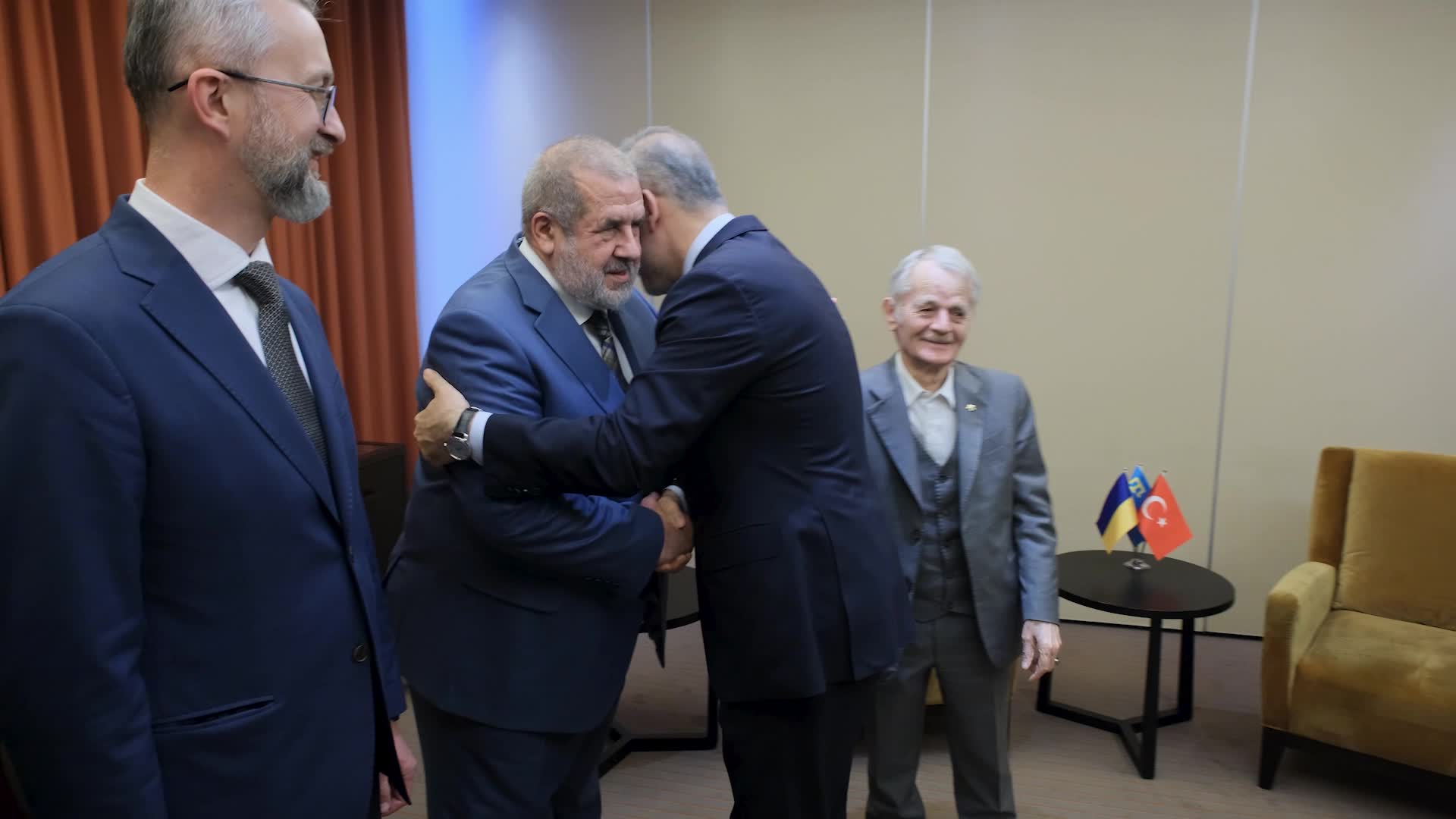Dışişleri Bakanı Fidan, Kırım Tatarlarının milli lideri ve Kırım Tatar Milli Meclisi heyetini kabul etti