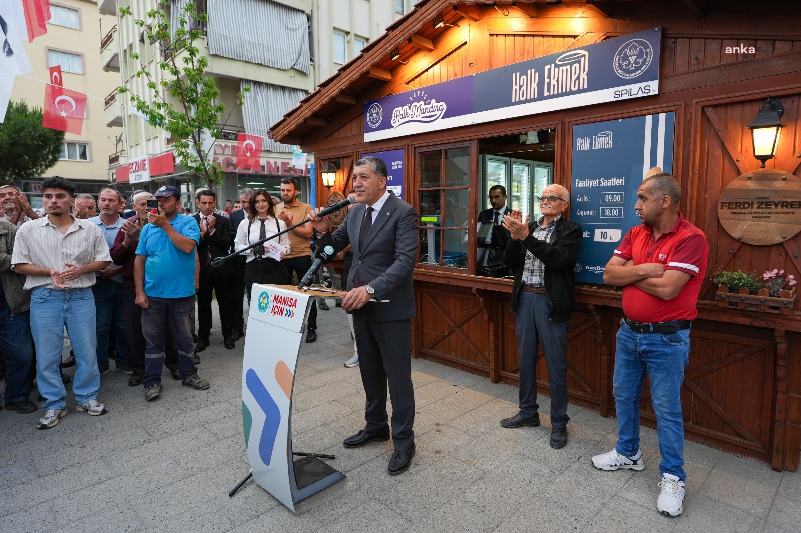 Manisa Büyükşehir Belediyesi, Köprübaşı’nda Halk Ekmek ve Halk Mandıra’yı hizmete açtı