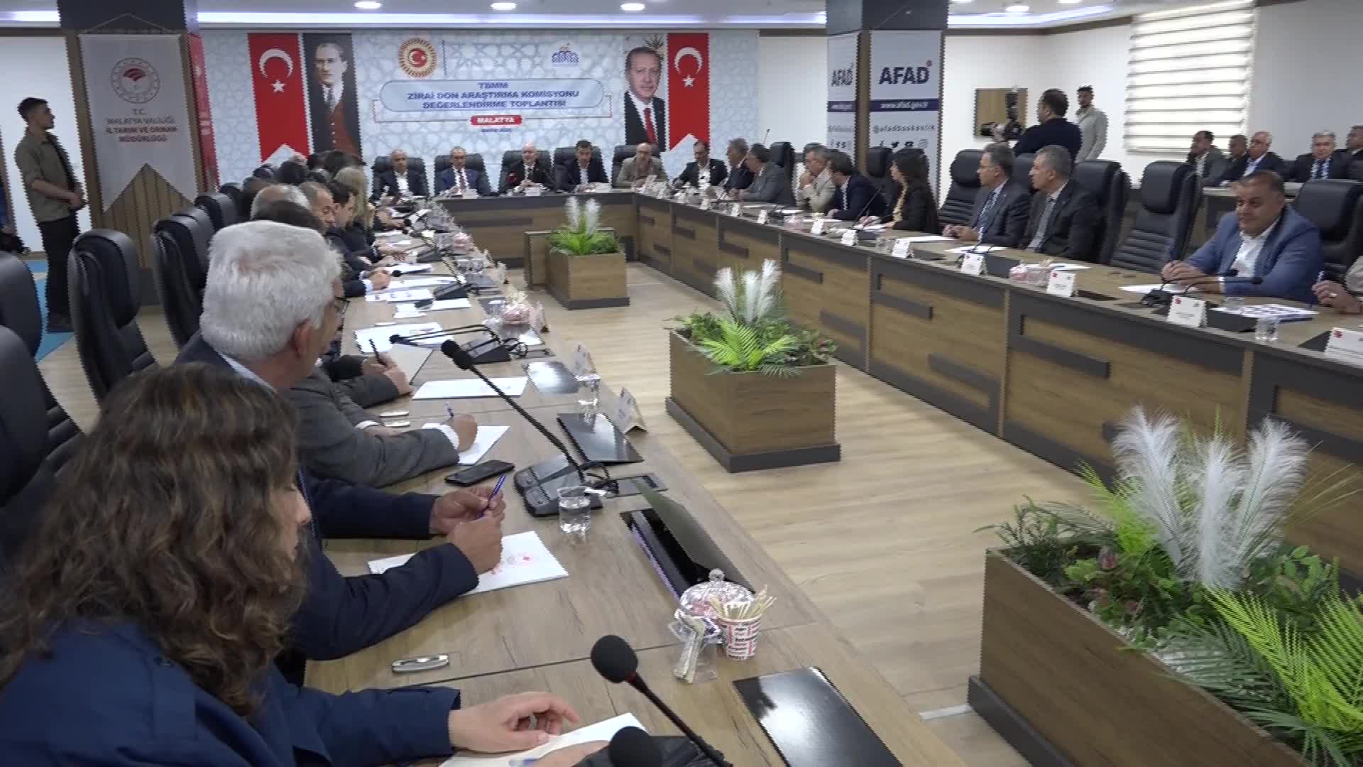 TBMM Zirai Don Araştırma Komisyonu,  zirai donun yol açtığı hasarı incelemek üzere Malatya'da