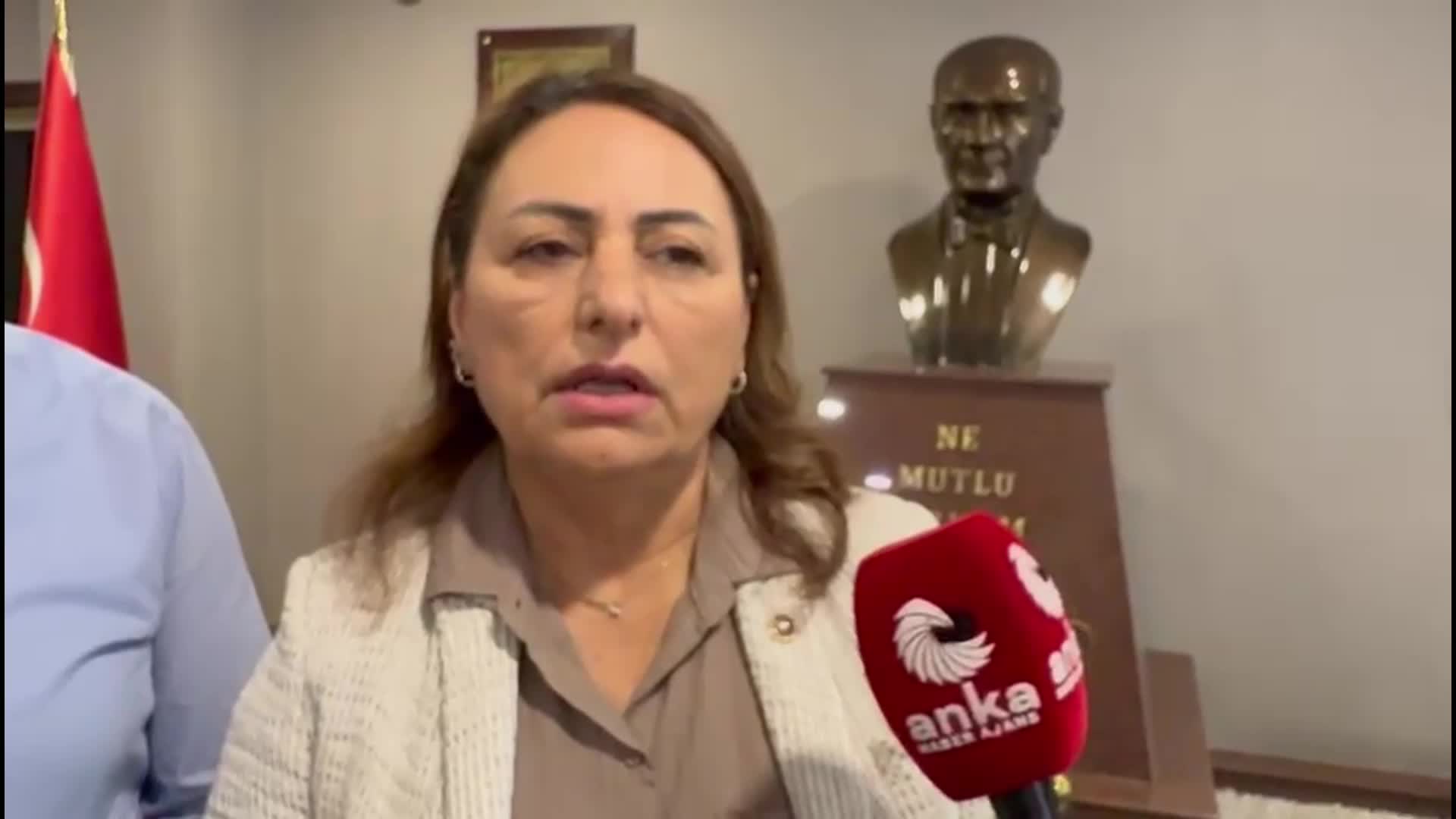 CHP'li belediyelere yeni operasyon... Müzeyyen Şevkin: "Bu işin artık hukuka dayandırılacak bir yanının kalmadığı ortada"