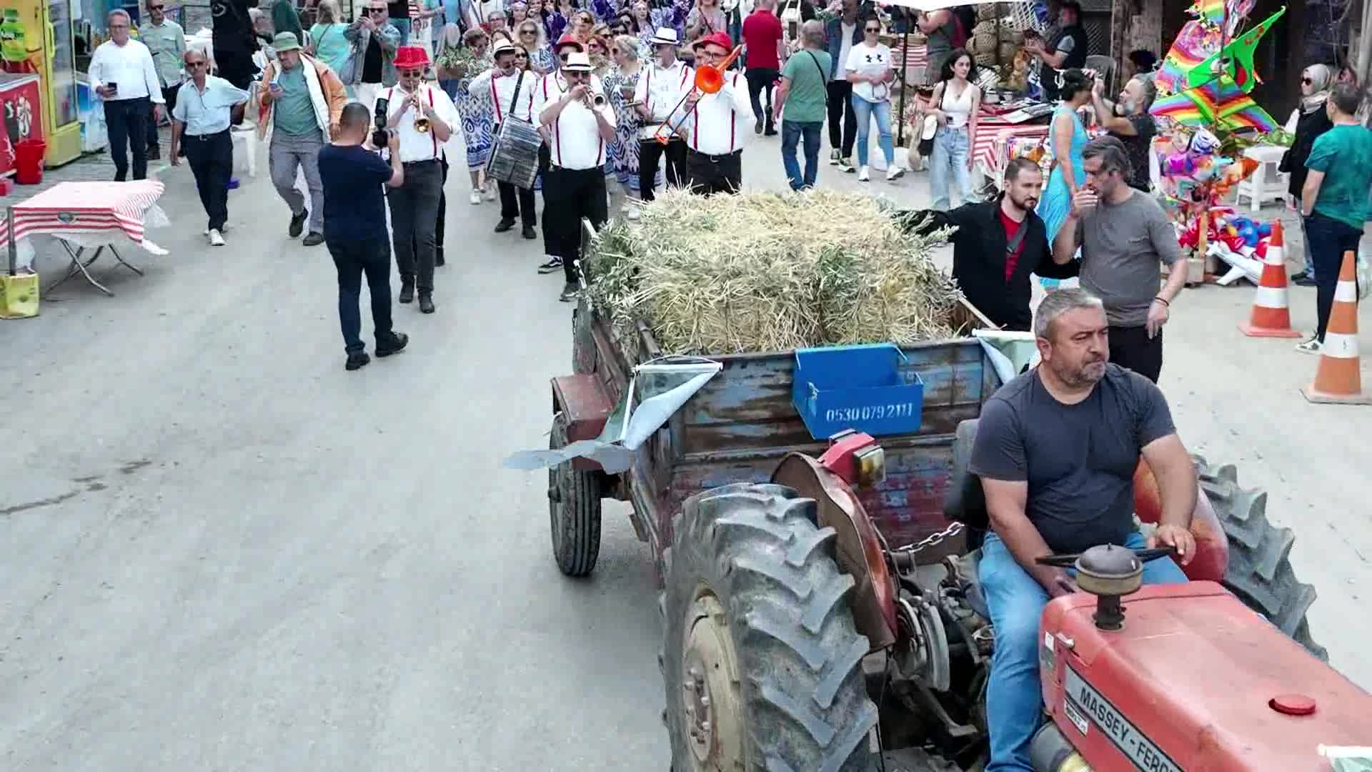 Tirilye’de “Zeytin Çiçeği Festivali” başladı… Başkan Deniz Dalgıç: “Zeytin, Mudanya’nın yaşam kaynağı”