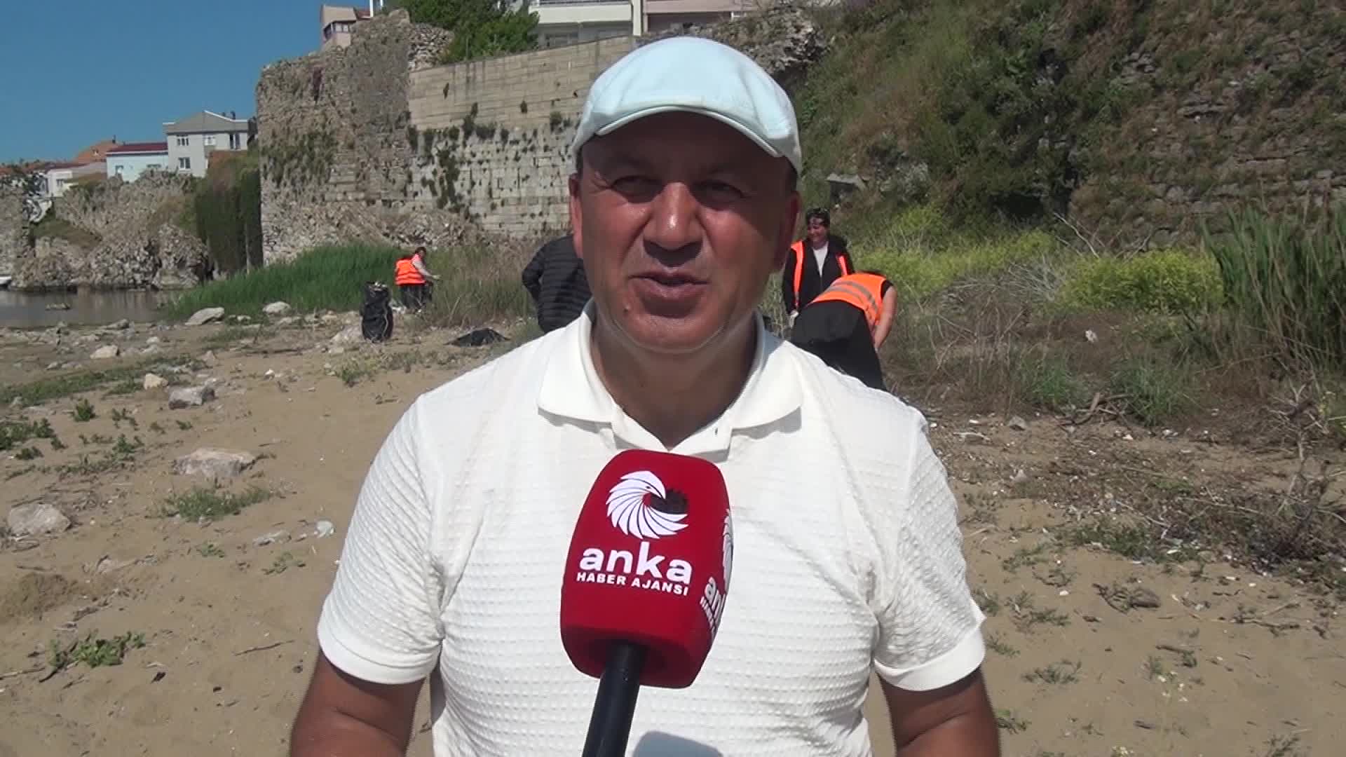 Sinop Belediyesinden “Temiz şehir, temiz gelecek” etkinliği: Kumkapı mevkisinden 5 kamyon çöp çıkarıldı