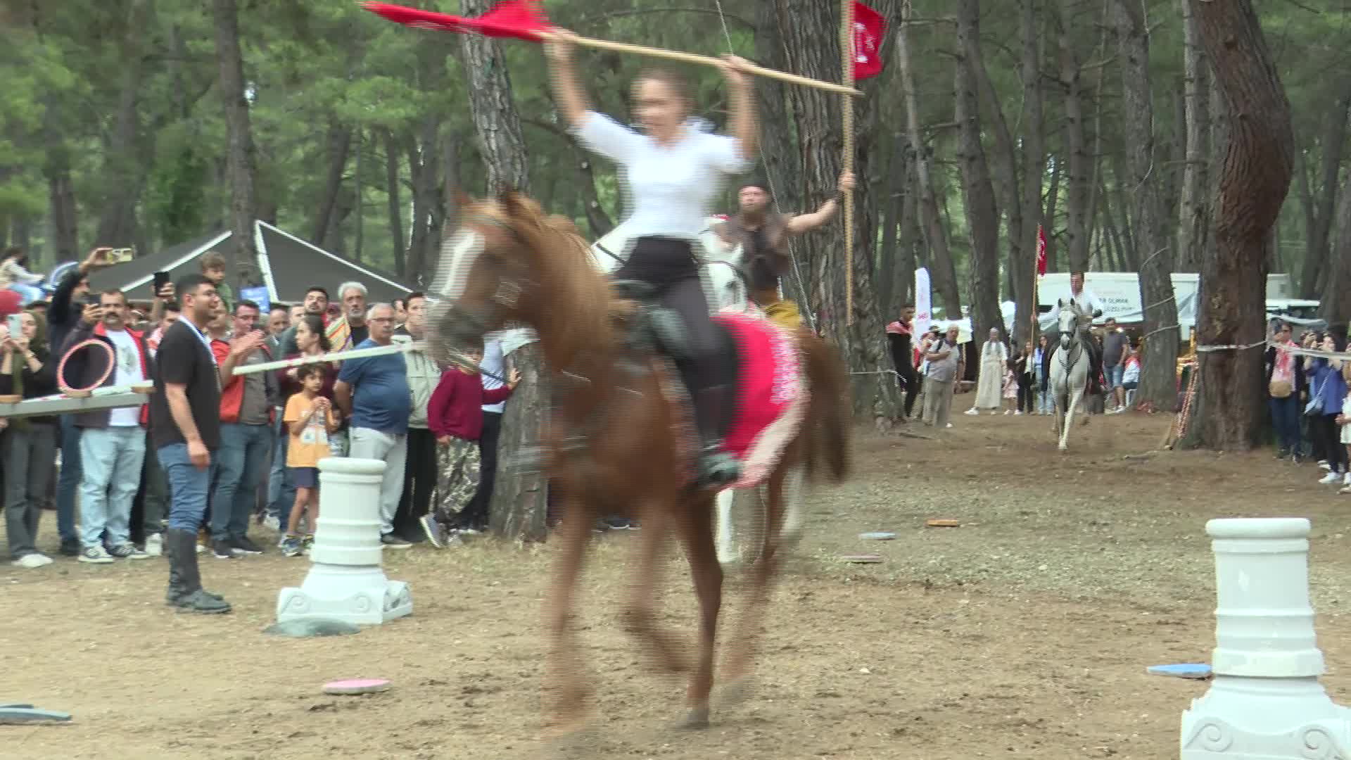 4. Uluslararası Antalya Yörük Türkmen Festivali renkli etkinliklerle devam ediyor