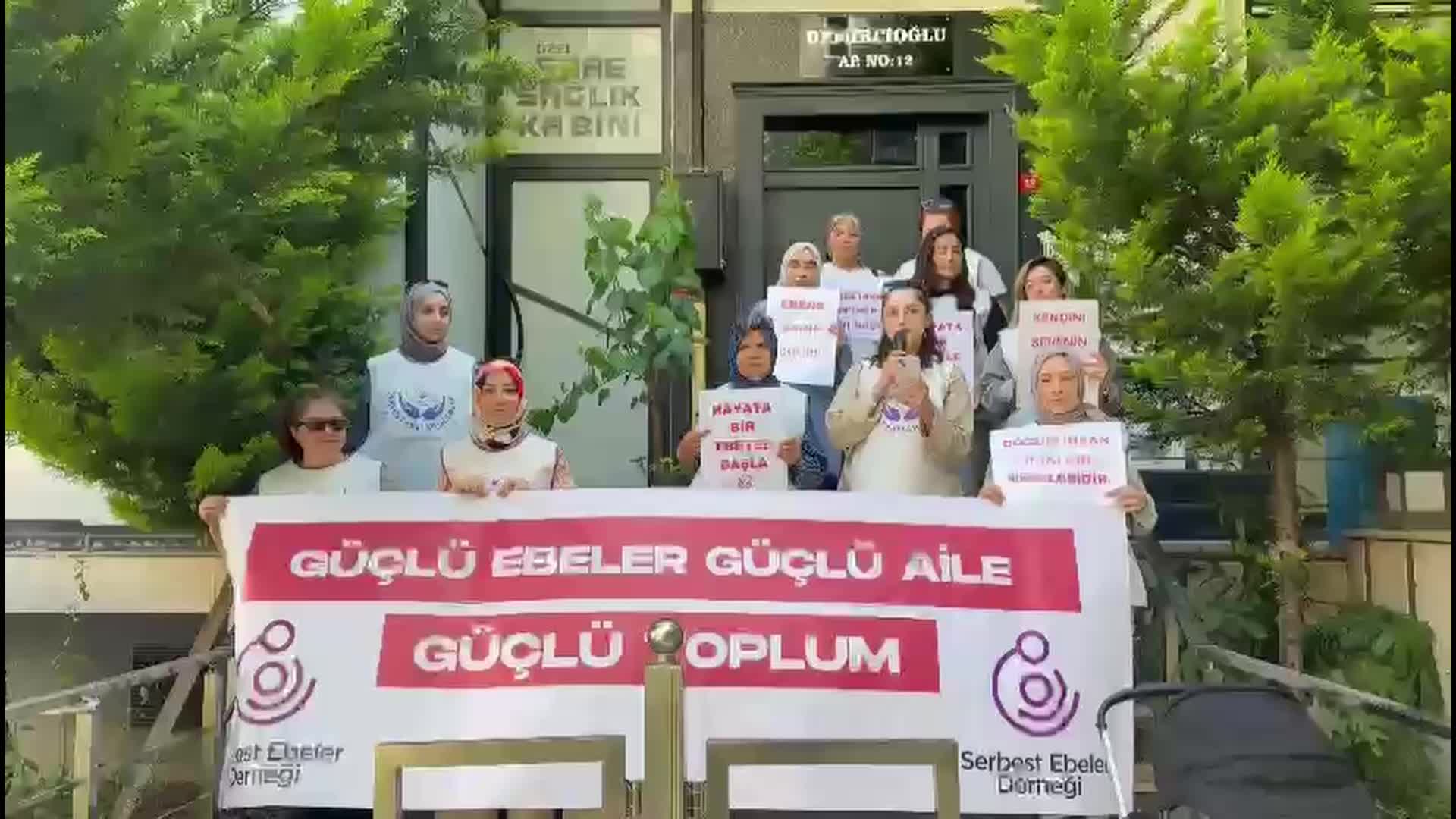 Serbest Ebe Derneği Yönetim Kurulu Üyesi Selimoğlu: "Kadınların doğumda özgür ve bilinçli seçimler yapabilme hakları kısıtlanıyor"