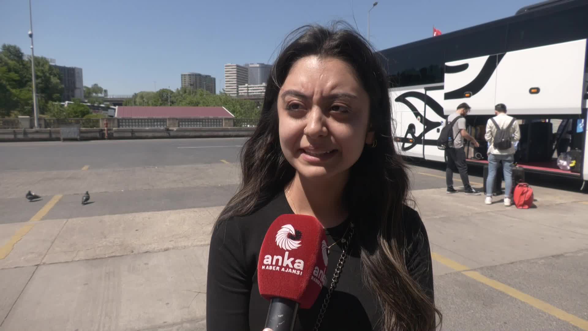 Bayramda memlekete gitmek hayal oldu: “Uçak biletleri 4 bin, otobüsler de farksız”