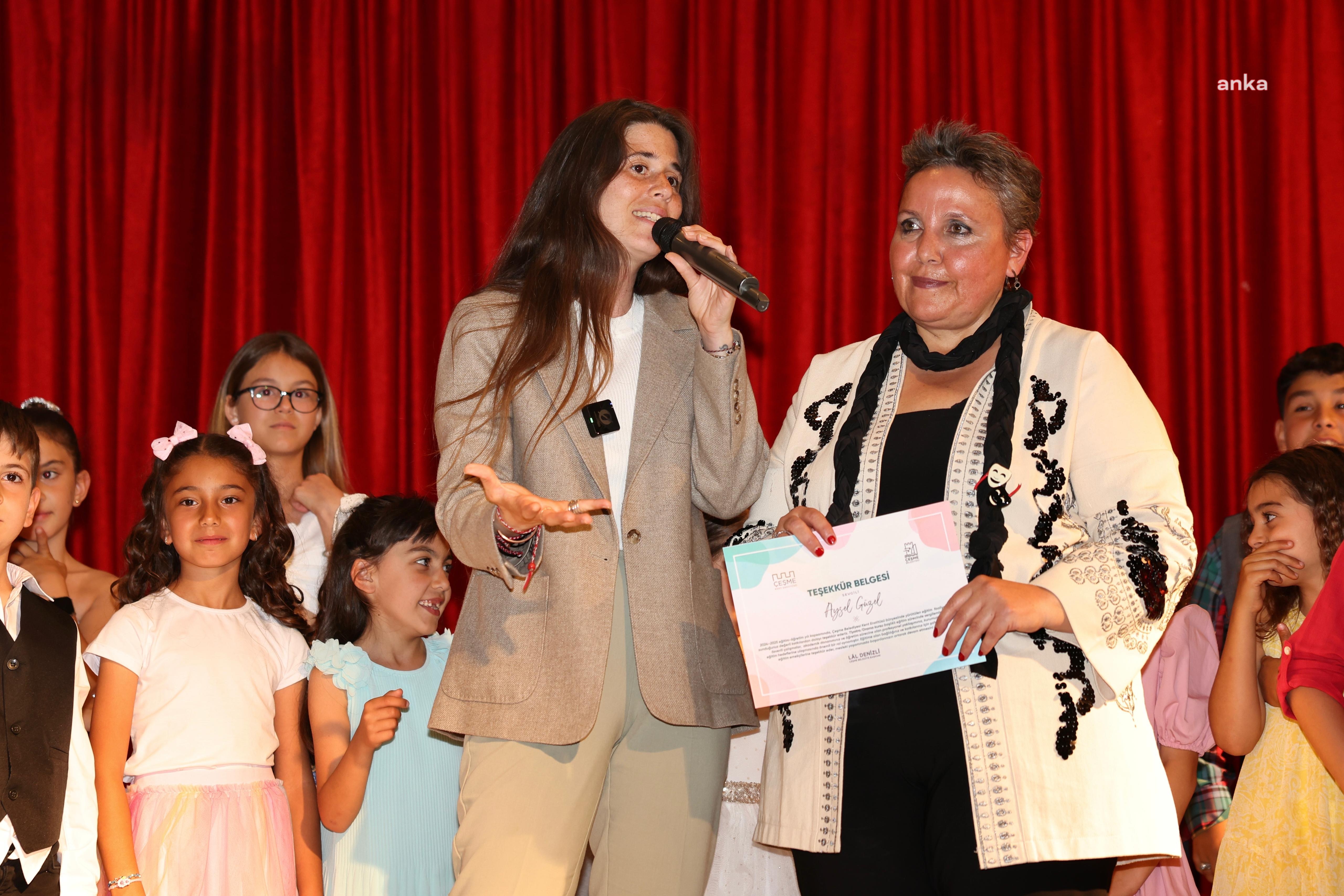 Çeşme Kent Enstitüsü kursiyerleri, ilk yıl sonu gösterilerini sergiledi