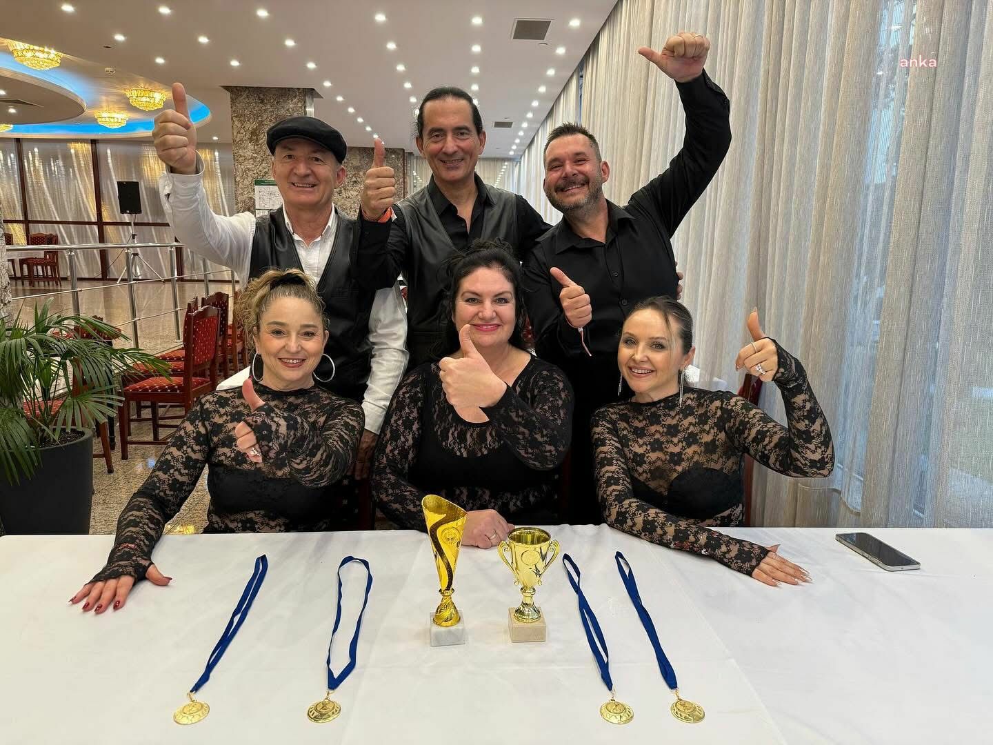 Seferihisar’da kurulan Rebeteos Dance Academy'den Uluslararası Zeibekiko ve Yunan Dansları Festivali’nde büyük başarı