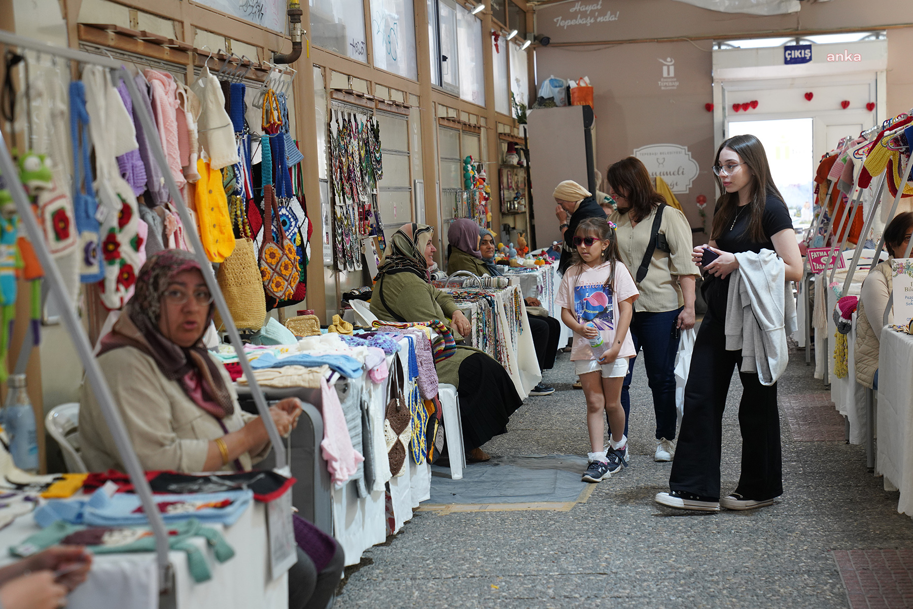 Tepebaşı Belediyesi Hanımeli Sokak’ta bayram alışverişi yoğunluğu
