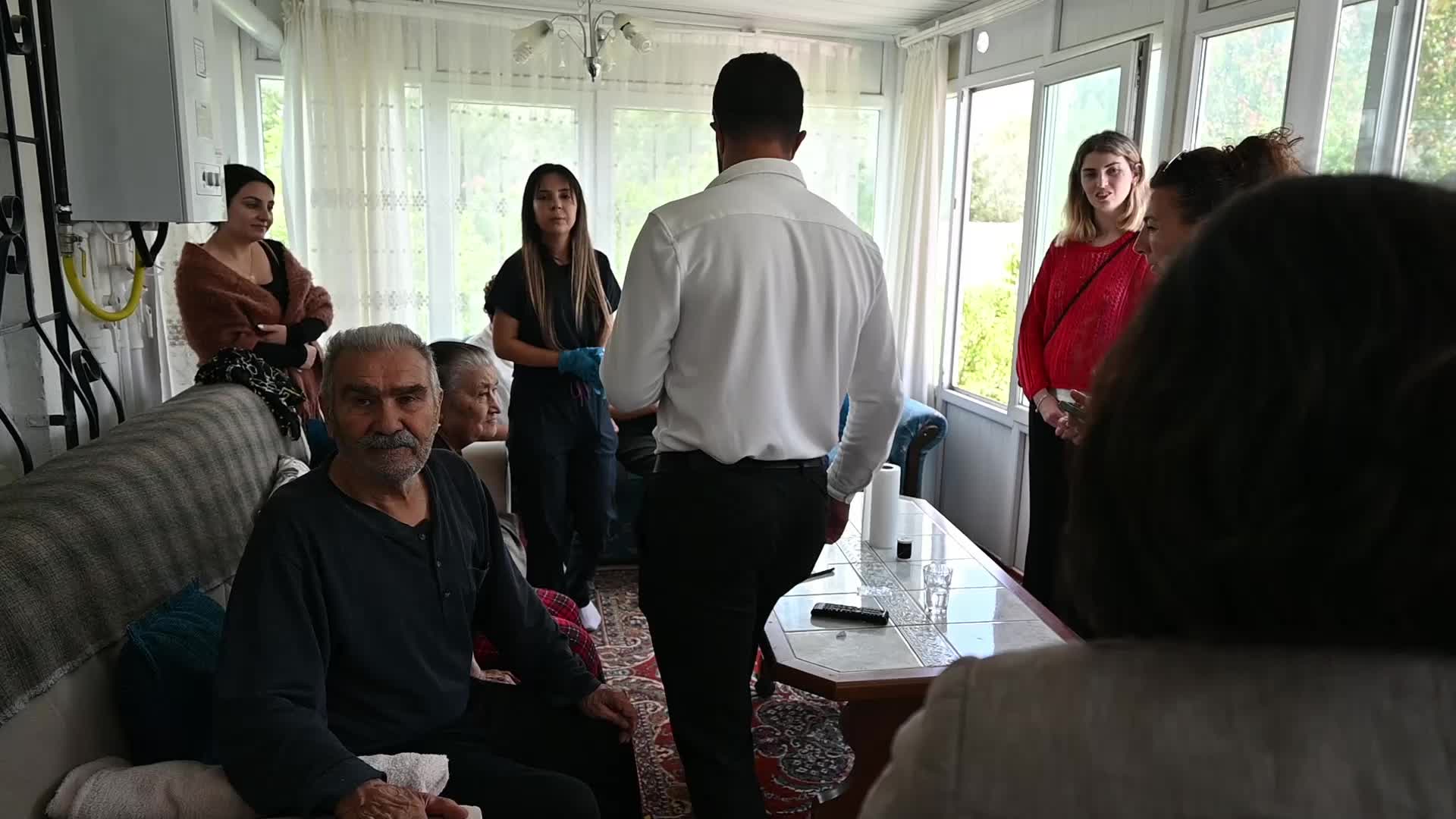 Yozgat’ın Bahadın Beldesindeki Yaşlı Bakım Merkezi, üniversitelileri ağırladı