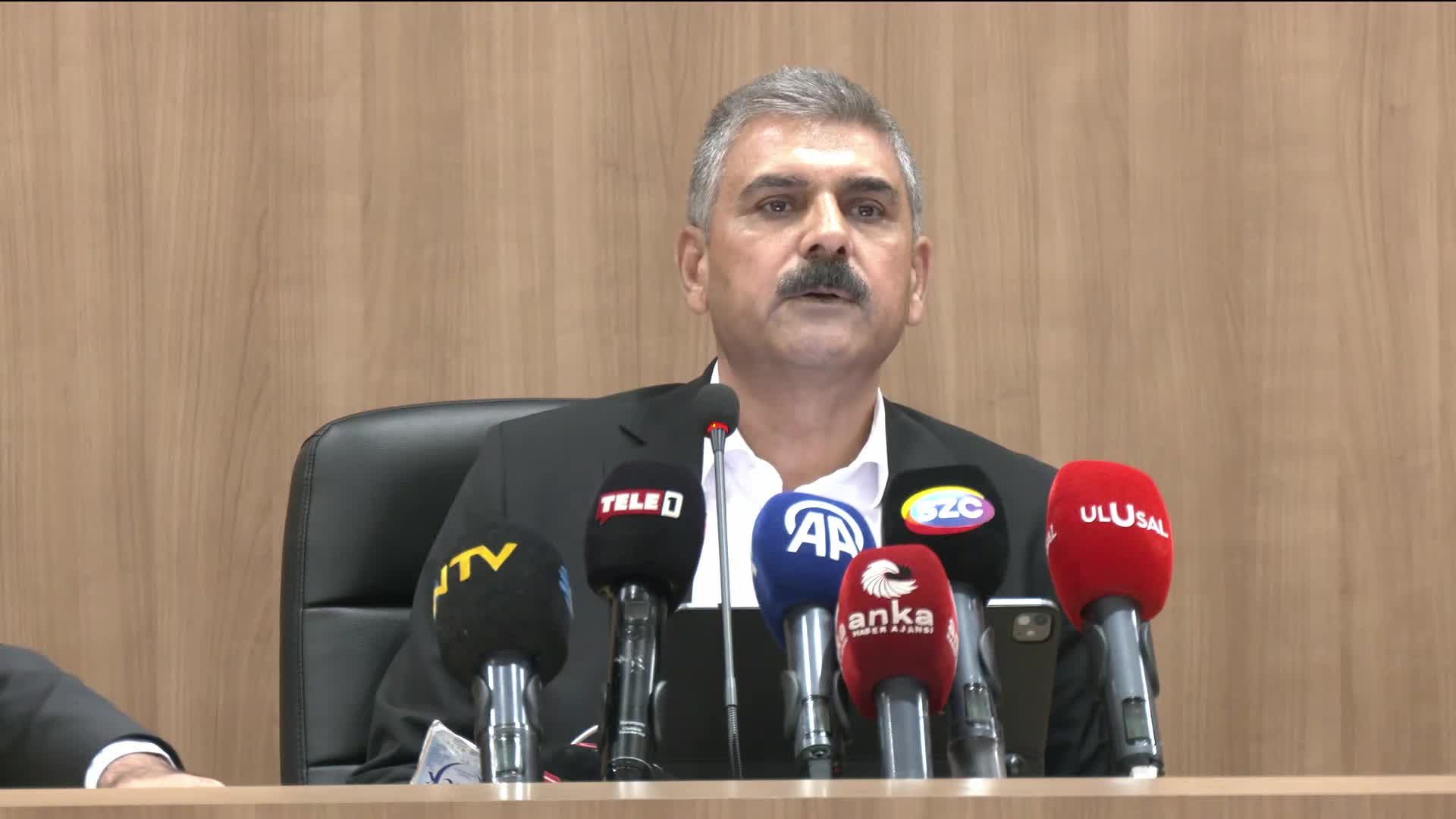 Genel İş Sendikası Genel Başkanı Çalışkan: "İzmir’deki grev, herhangi bir siyasi partiye destek ya da zarar amacı taşımıyor. Grevimiz; alın terinin, eşitliğin ve onurlu yaşamın grevidir"