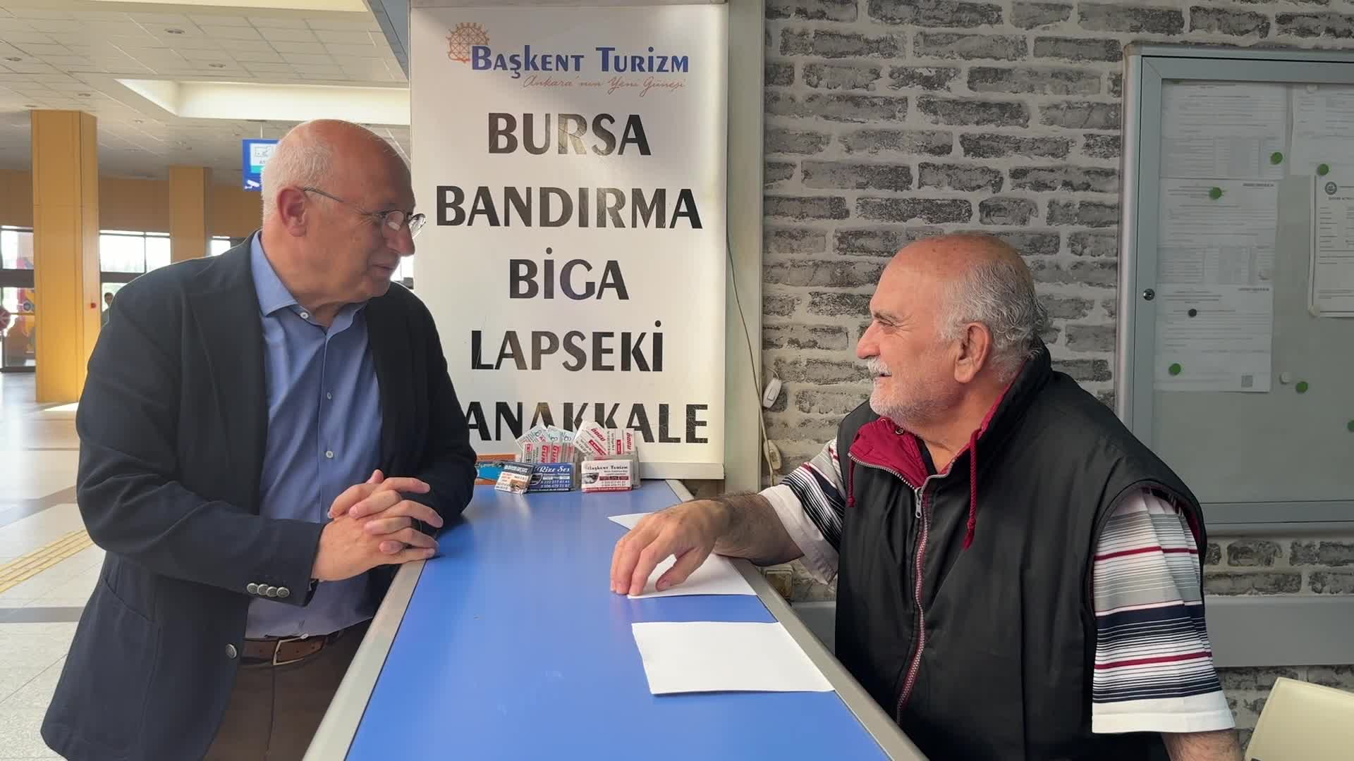 CHP’li Çakırözer Eskişehir Otogarı’nda yola çıkan vatandaşları ve otogar esnafını dinledi: "Vatandaşın bilet alacak parası yok. Eskiden ek sefer koyardık, şimdi otobüsler dolmuyor"